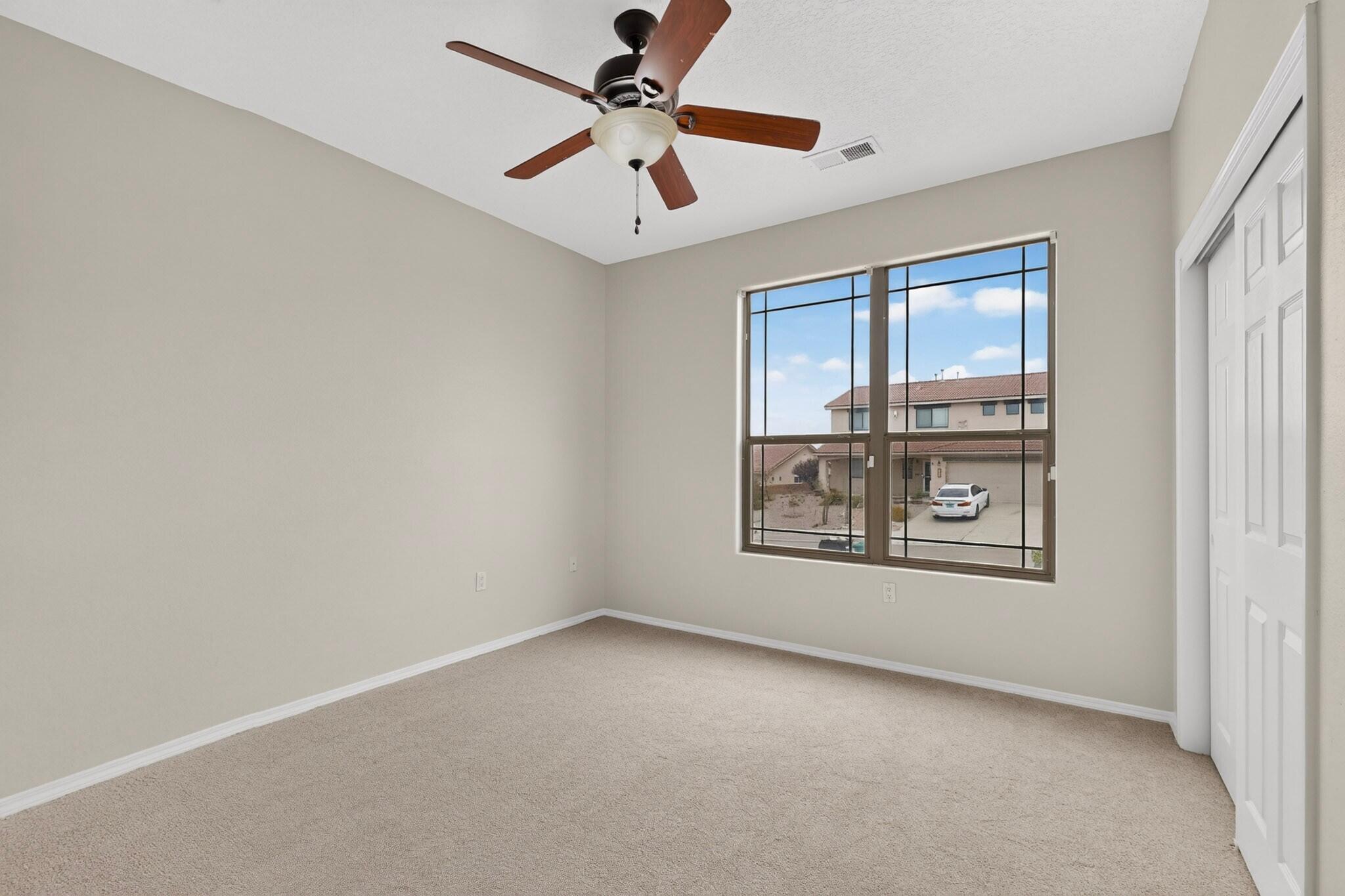 Photo 18 — 857 Loma Pinon Loop NE