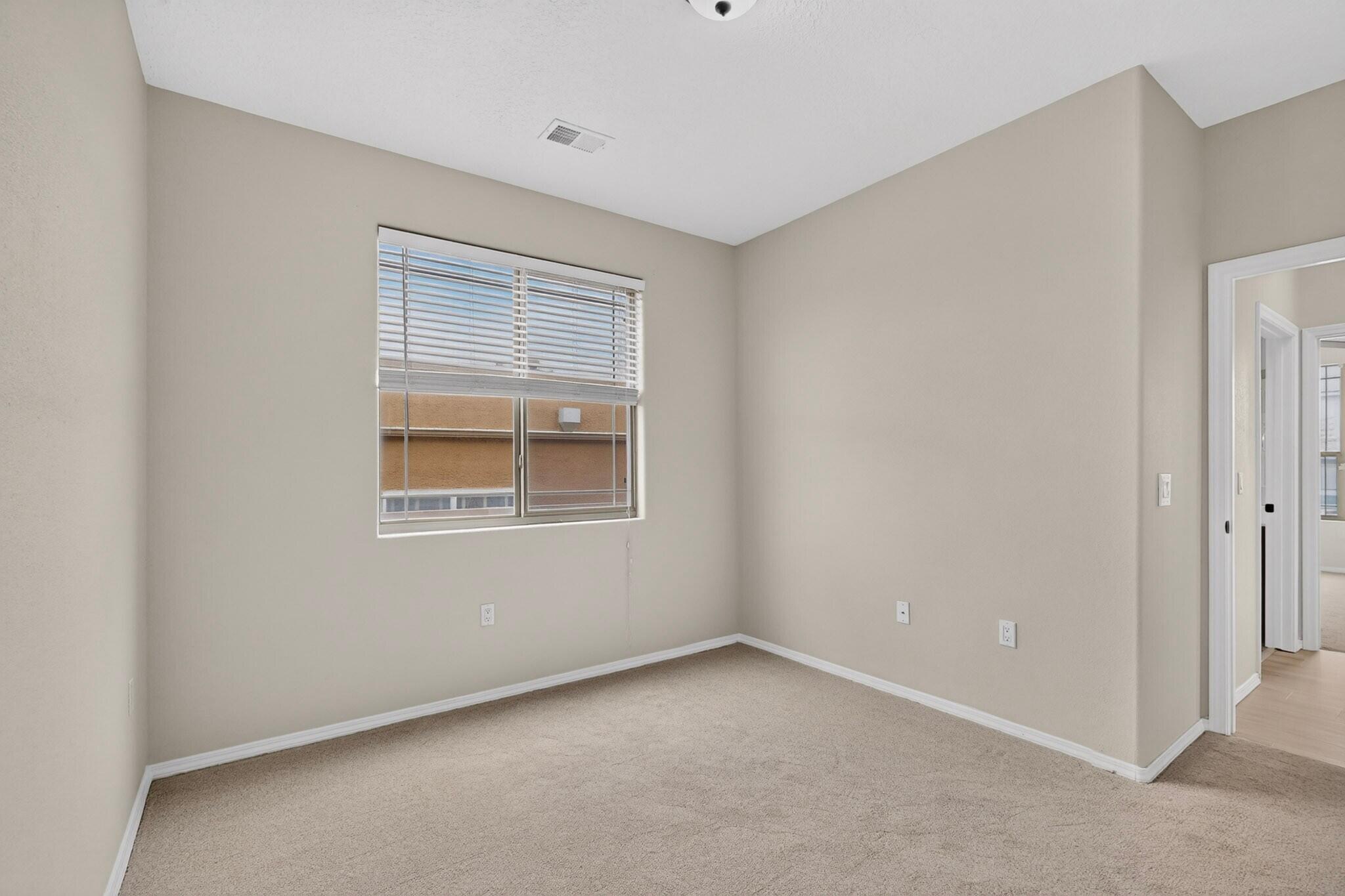 Photo 15 — 857 Loma Pinon Loop NE