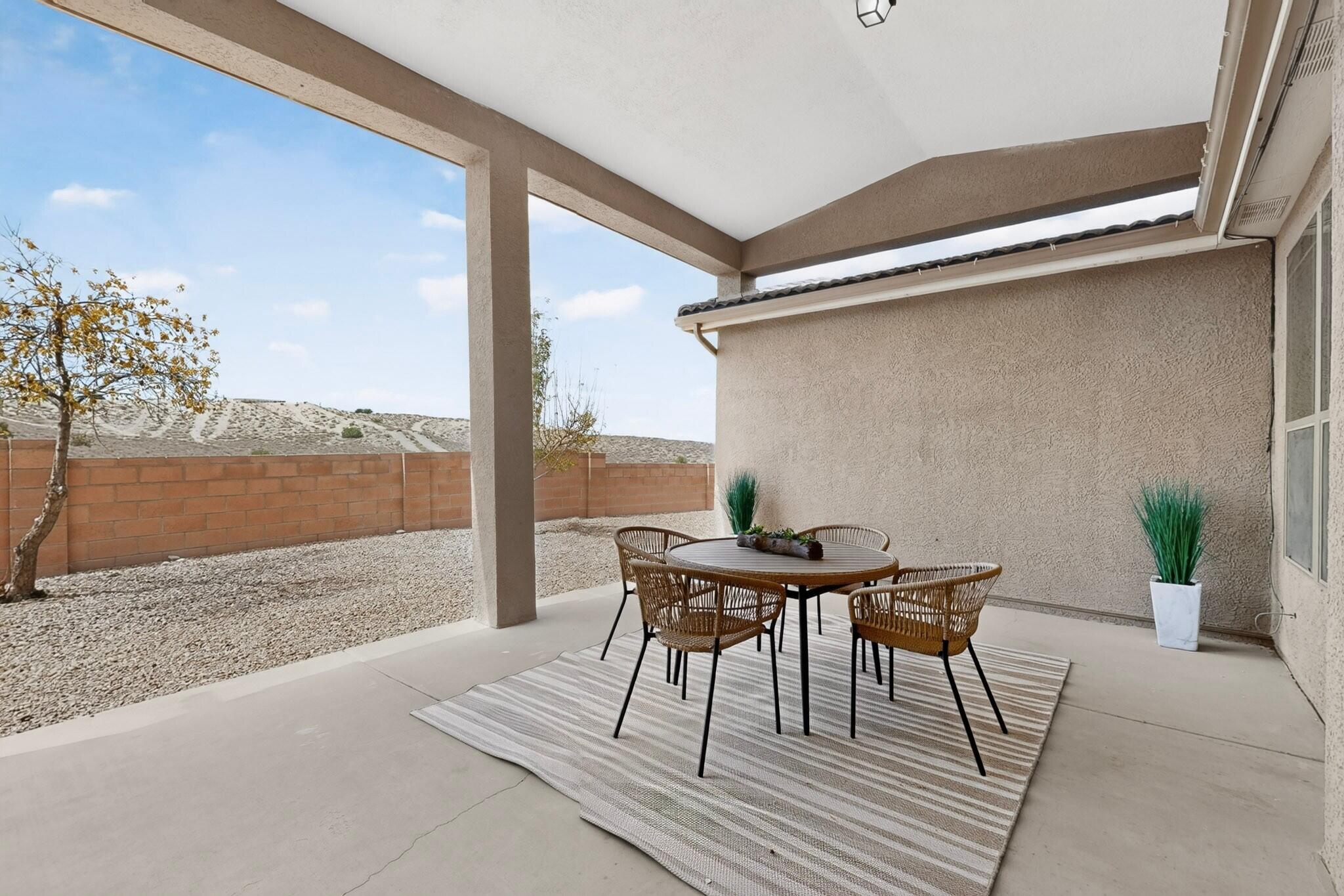Photo 5 — 857 Loma Pinon Loop NE