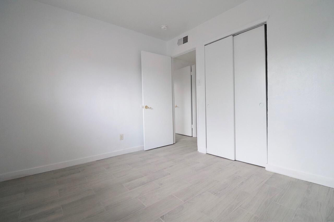 Photo 5 — 1123 Betts Street NE