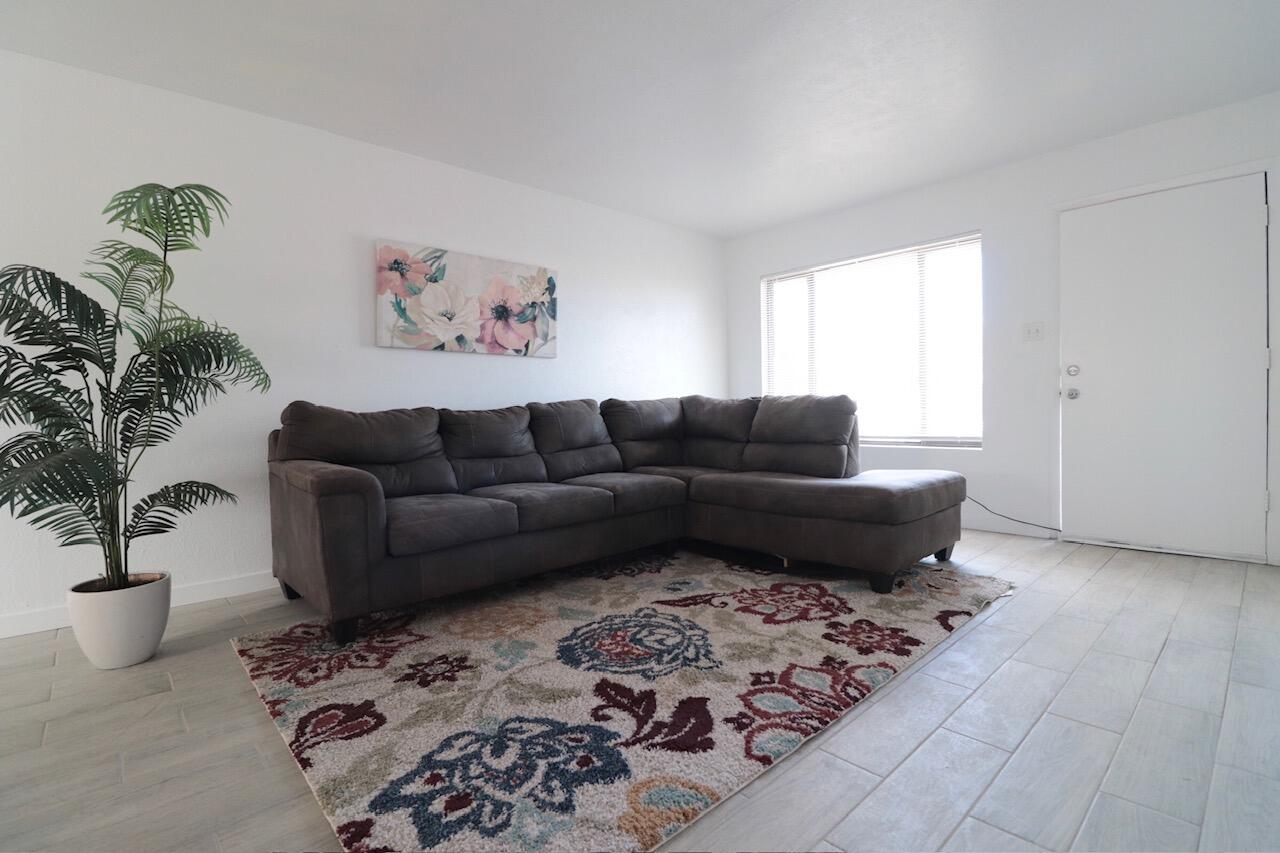 Photo 13 — 1123 Betts Street NE