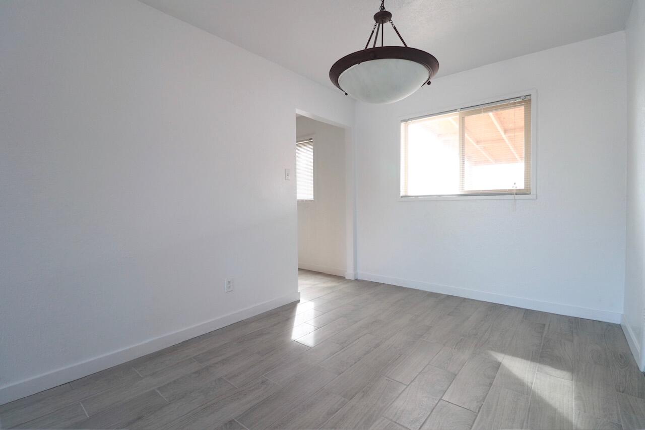 Photo 7 — 1123 Betts Street NE