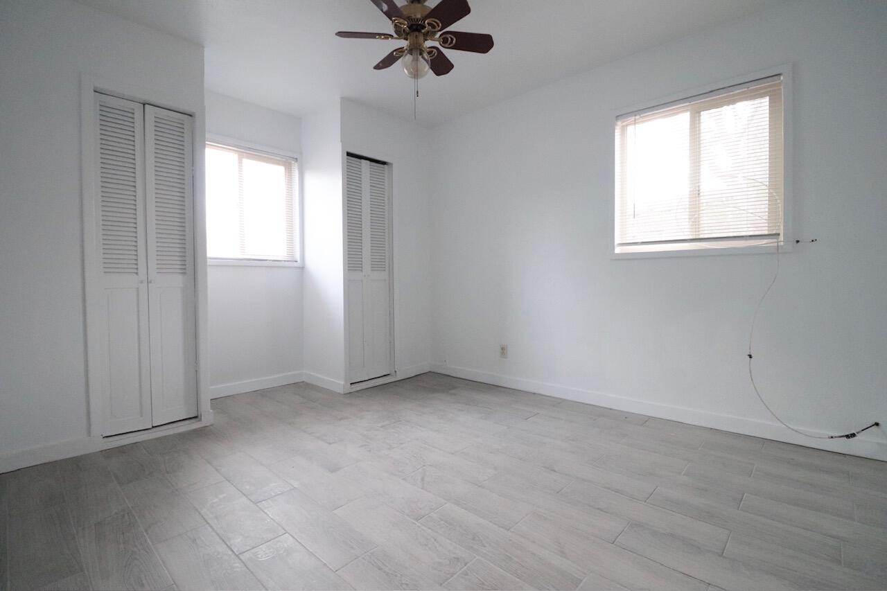 Photo 6 — 1123 Betts Street NE