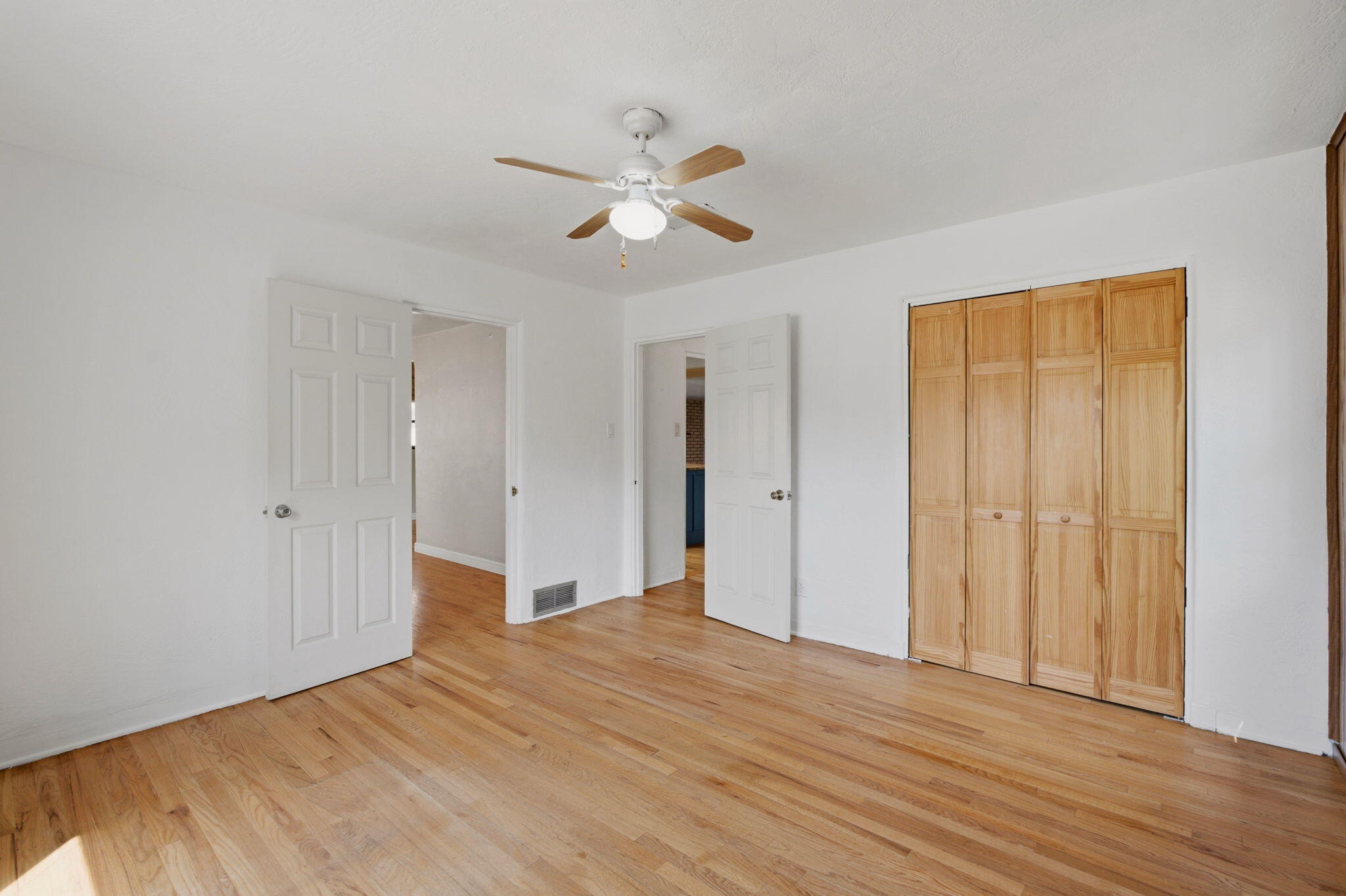 Photo 16 — 205 Natalie Avenue NW