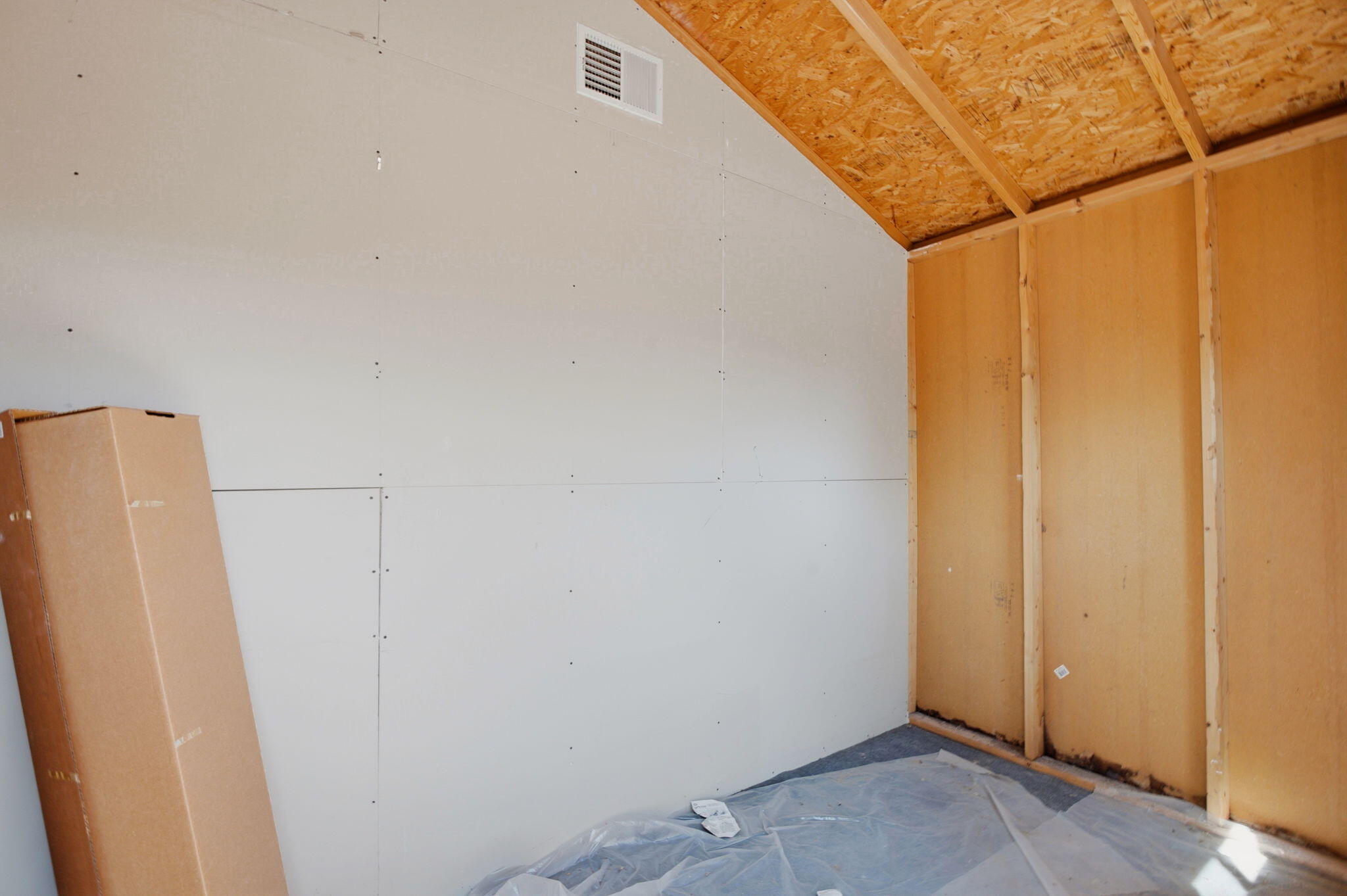 Photo 5 — 205 Natalie Avenue NW