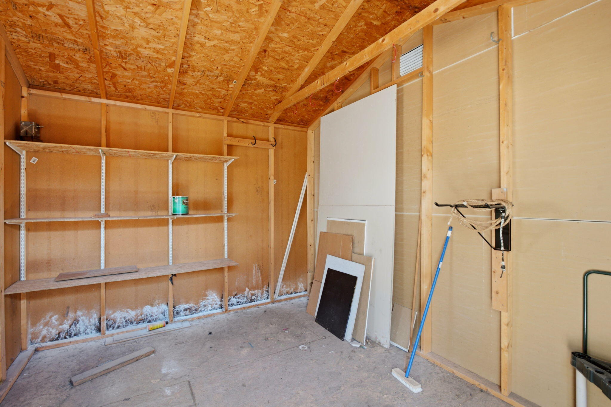 Photo 4 — 205 Natalie Avenue NW