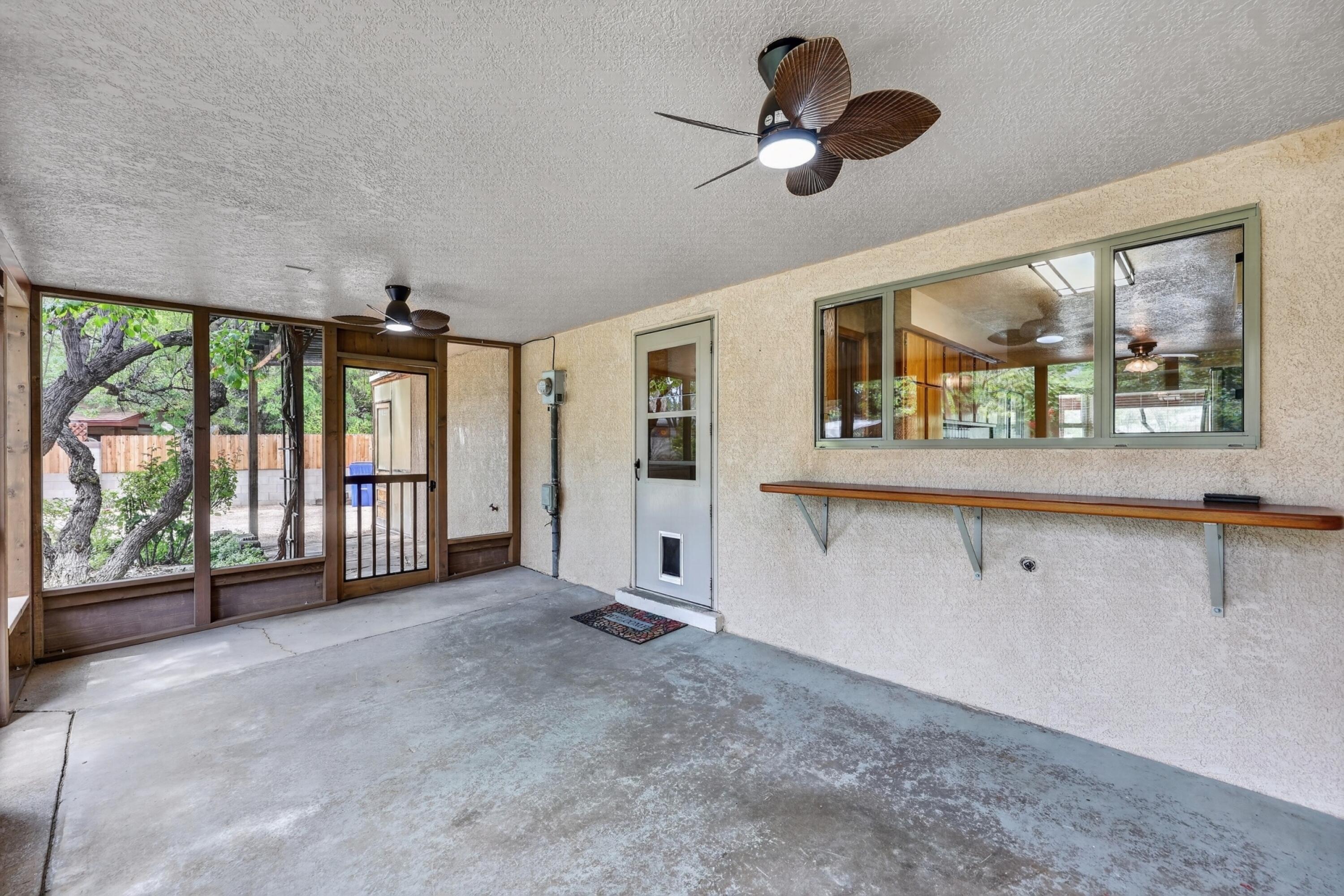 Photo 14 — 4712 Oahu Drive NE