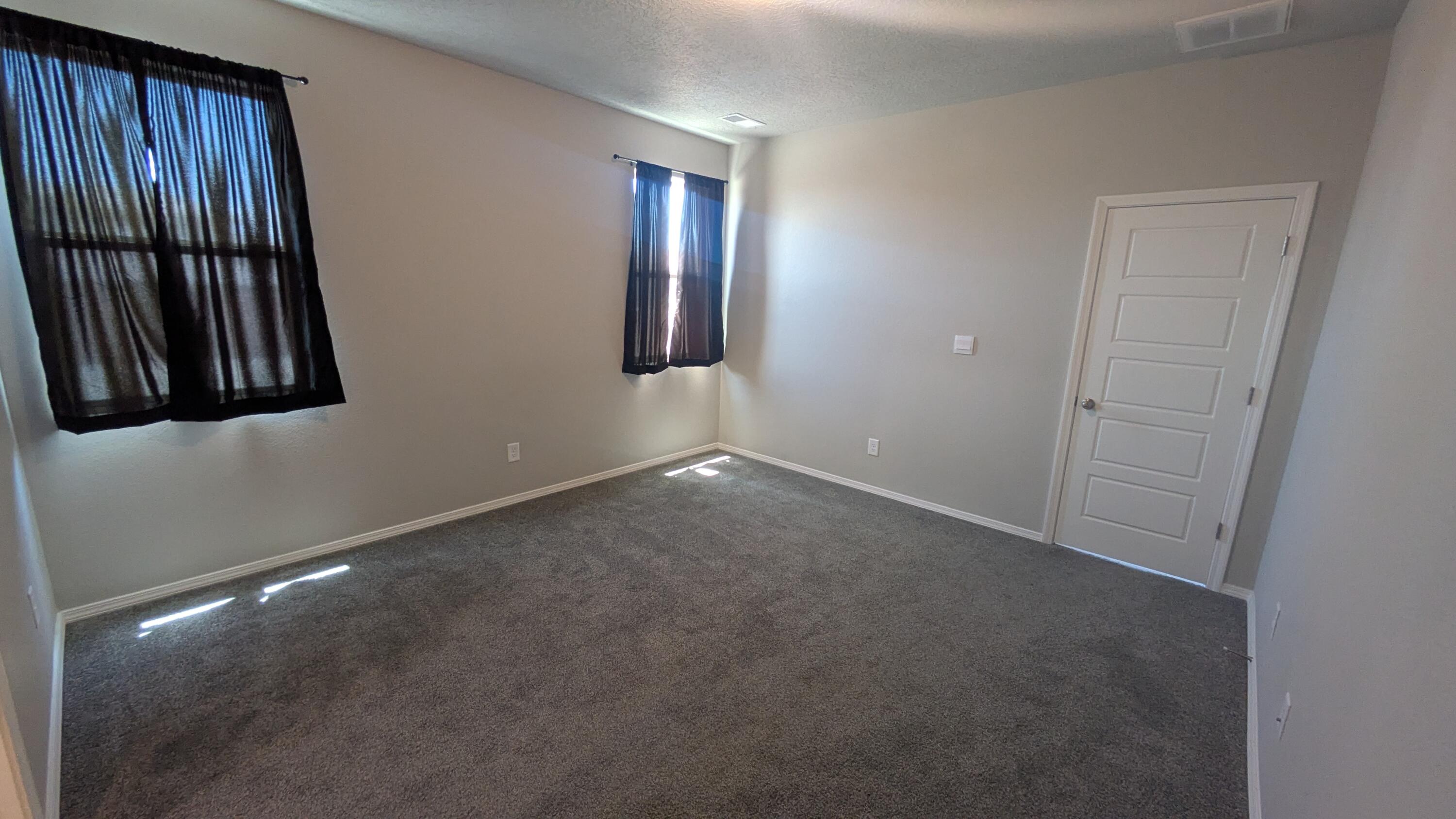 Photo 5 — 748 Amatista Loop SE