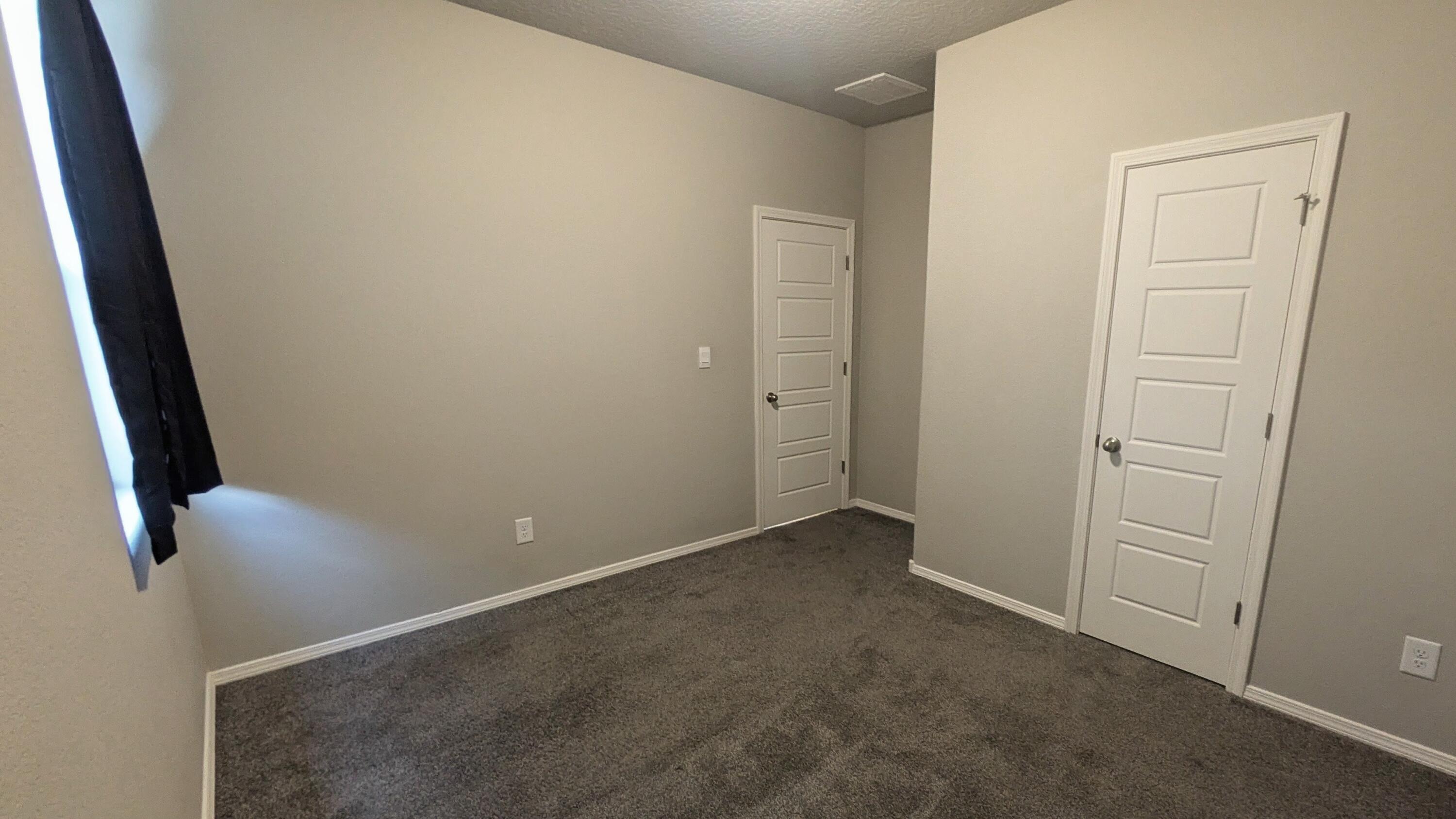 Photo 3 — 748 Amatista Loop SE