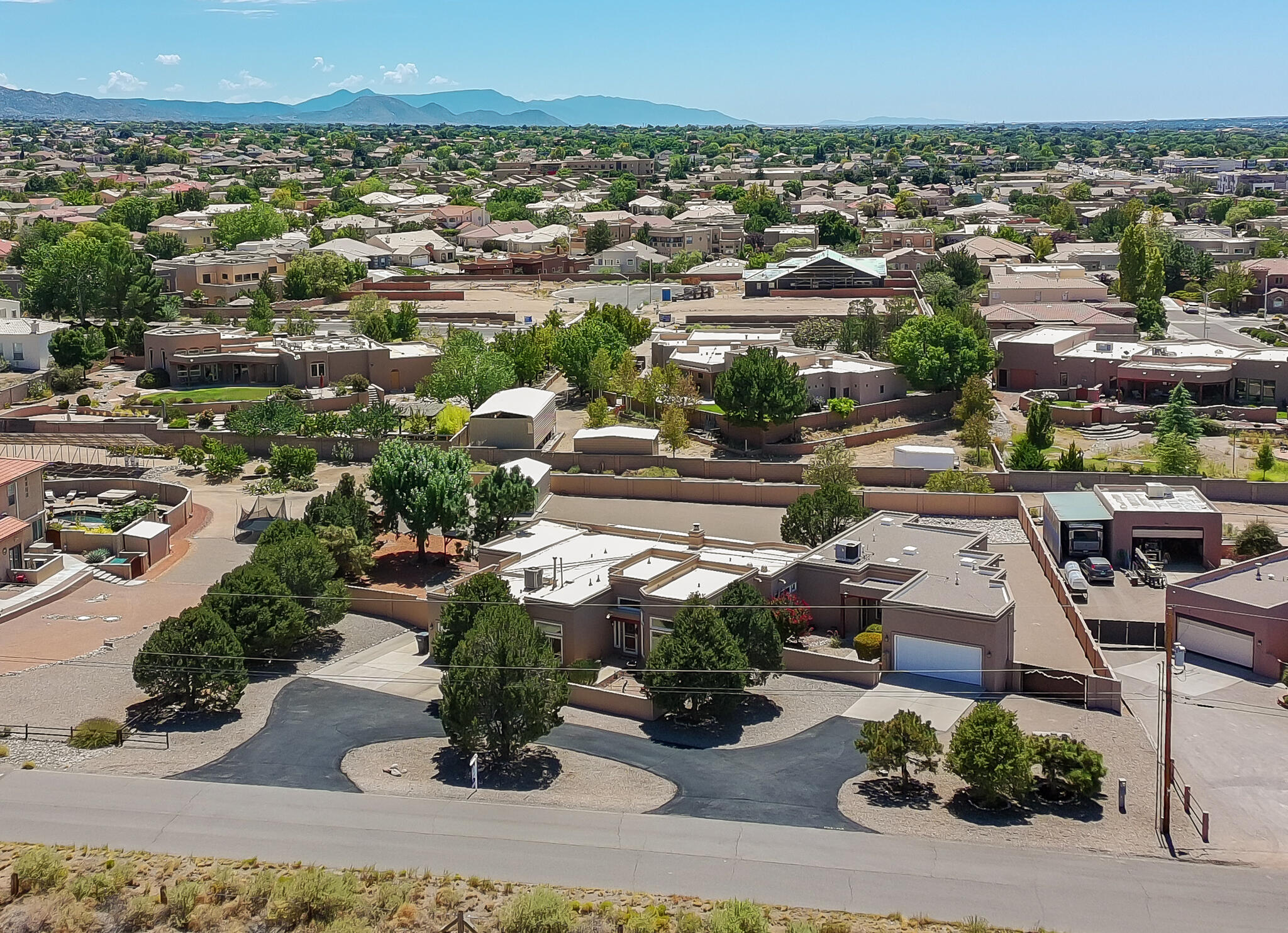 9174 Signal Avenue NE, Albuquerque, NM 87122