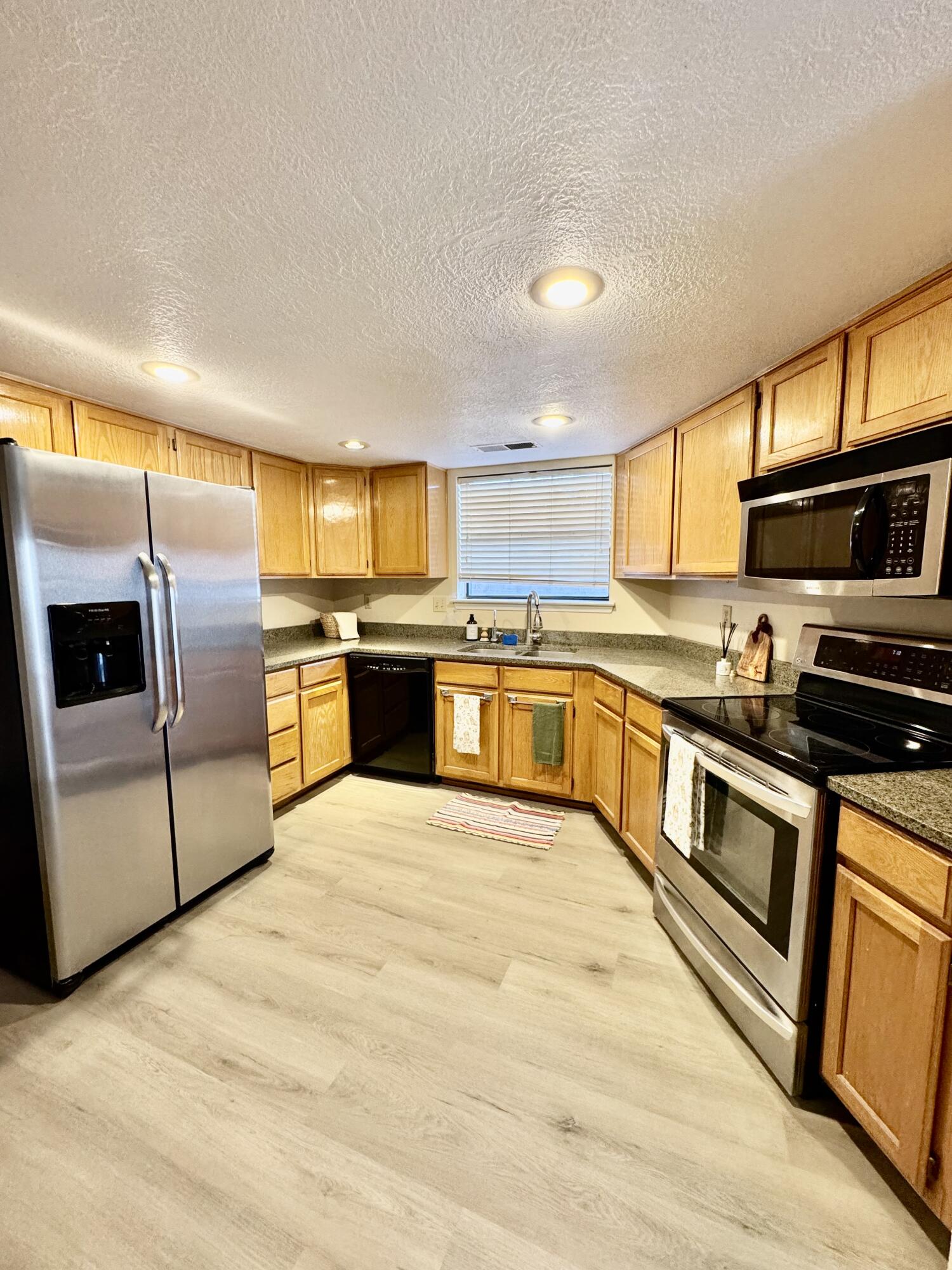 Photo 15 — 6441 Ja Court NW
