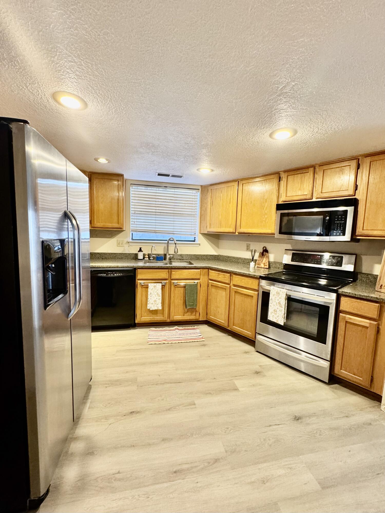 Photo 16 — 6441 Ja Court NW