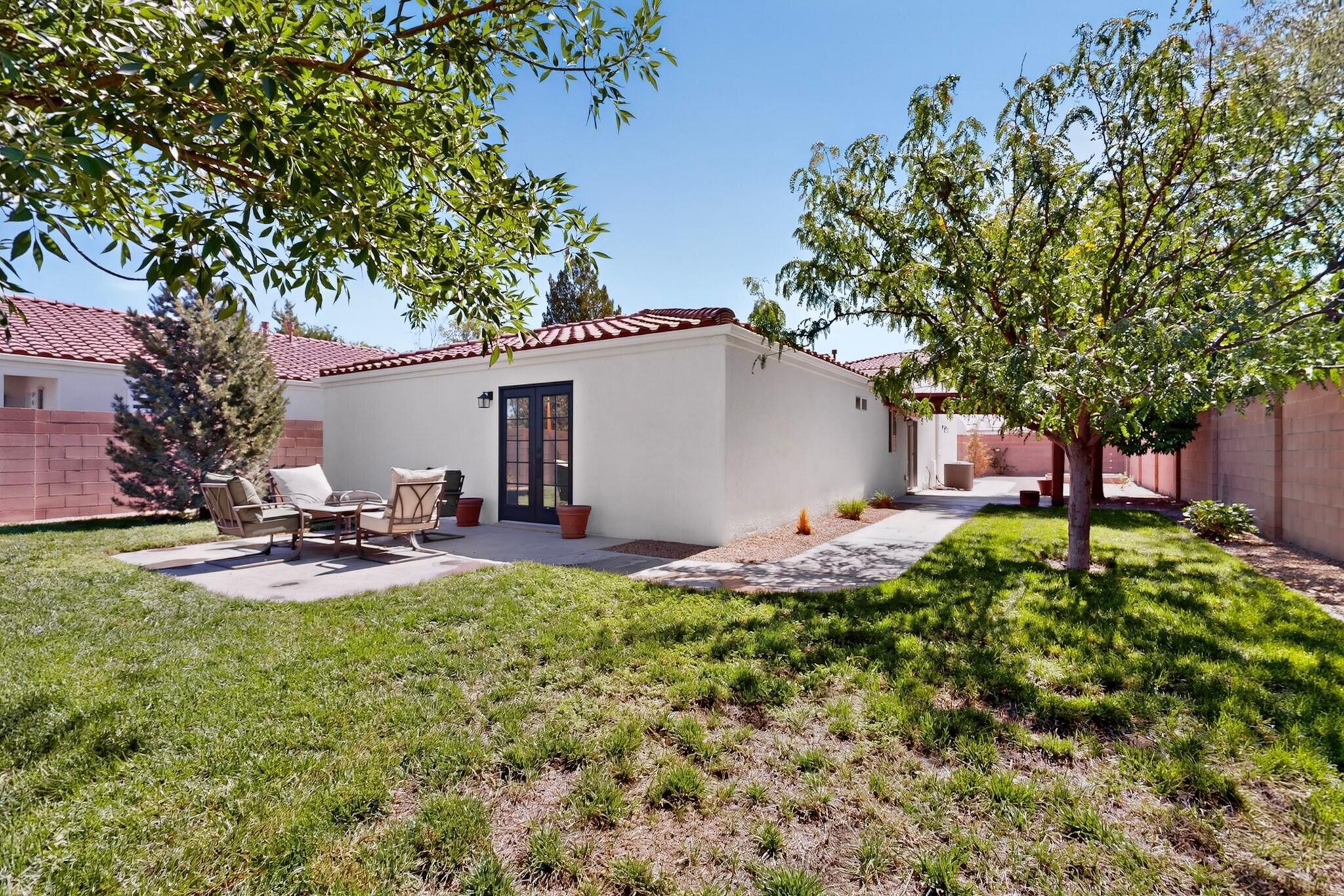 Photo 15 — 1304 Villa Campo NE