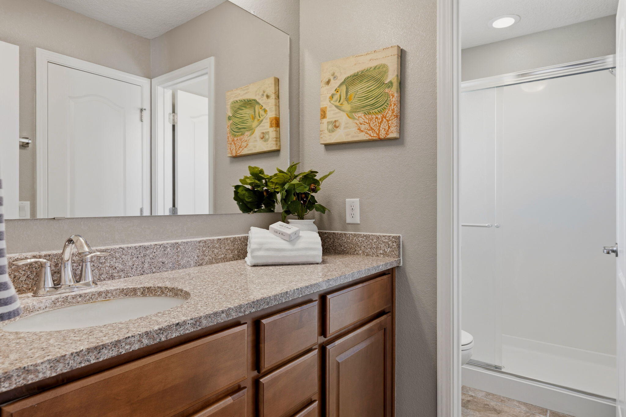 Photo 16 — 9505 Andesite Drive NW