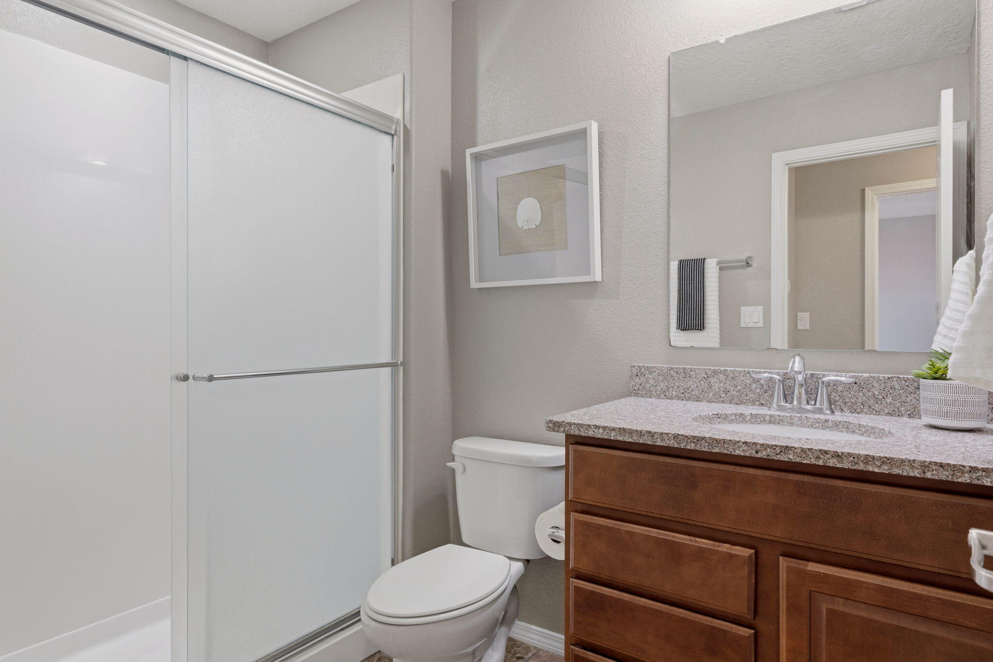 Photo 13 — 9505 Andesite Drive NW