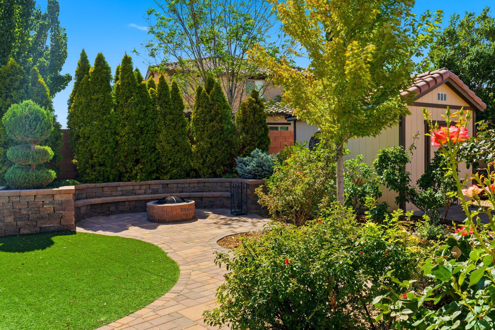 Photo 10 — 9505 Andesite Drive NW