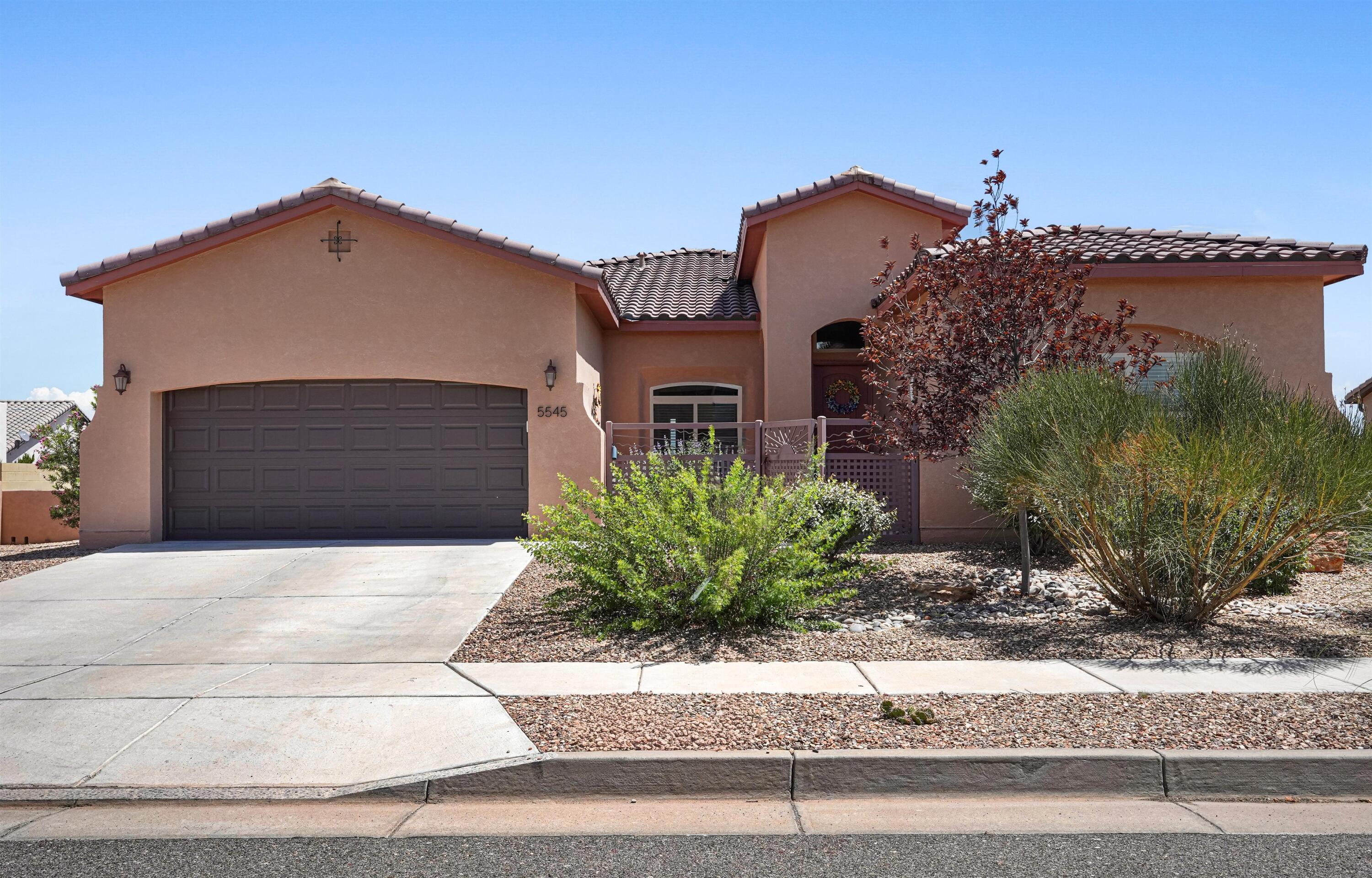 5545 Pikes Peak Loop NE, Rio Rancho, NM 87144