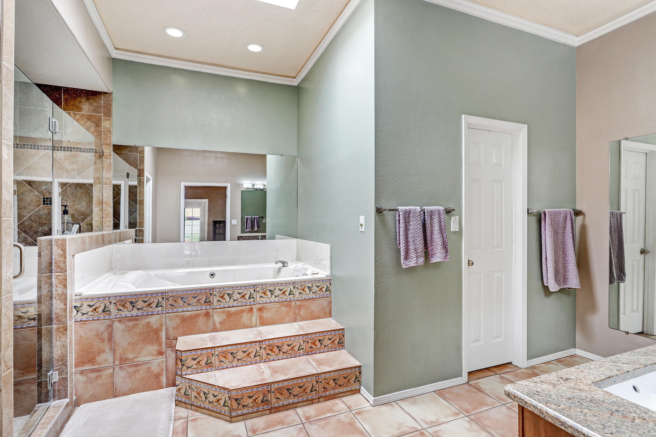 Photo 12 — 5913 Painted Pony Drive NW