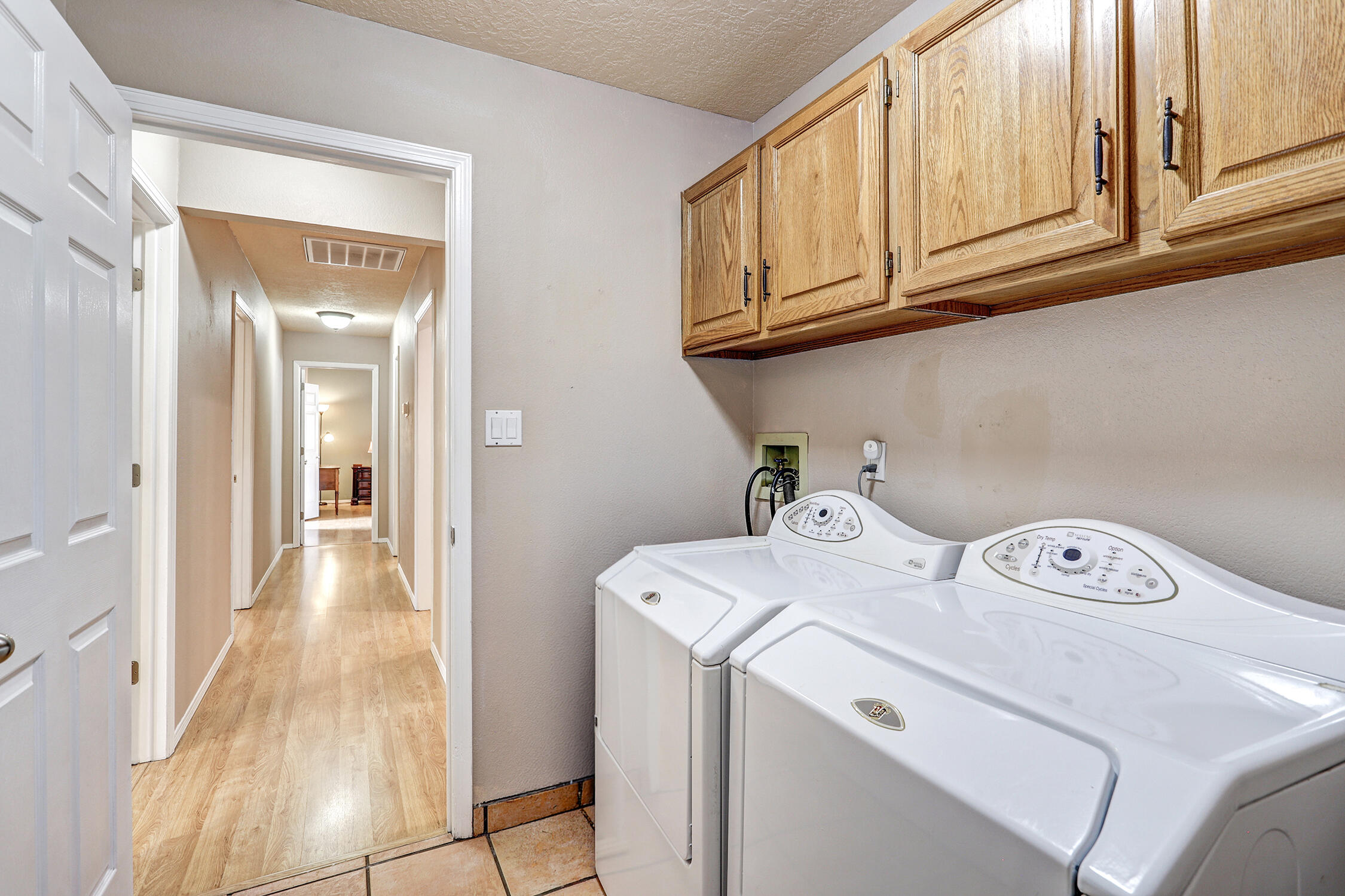 Photo 3 — 5913 Painted Pony Drive NW