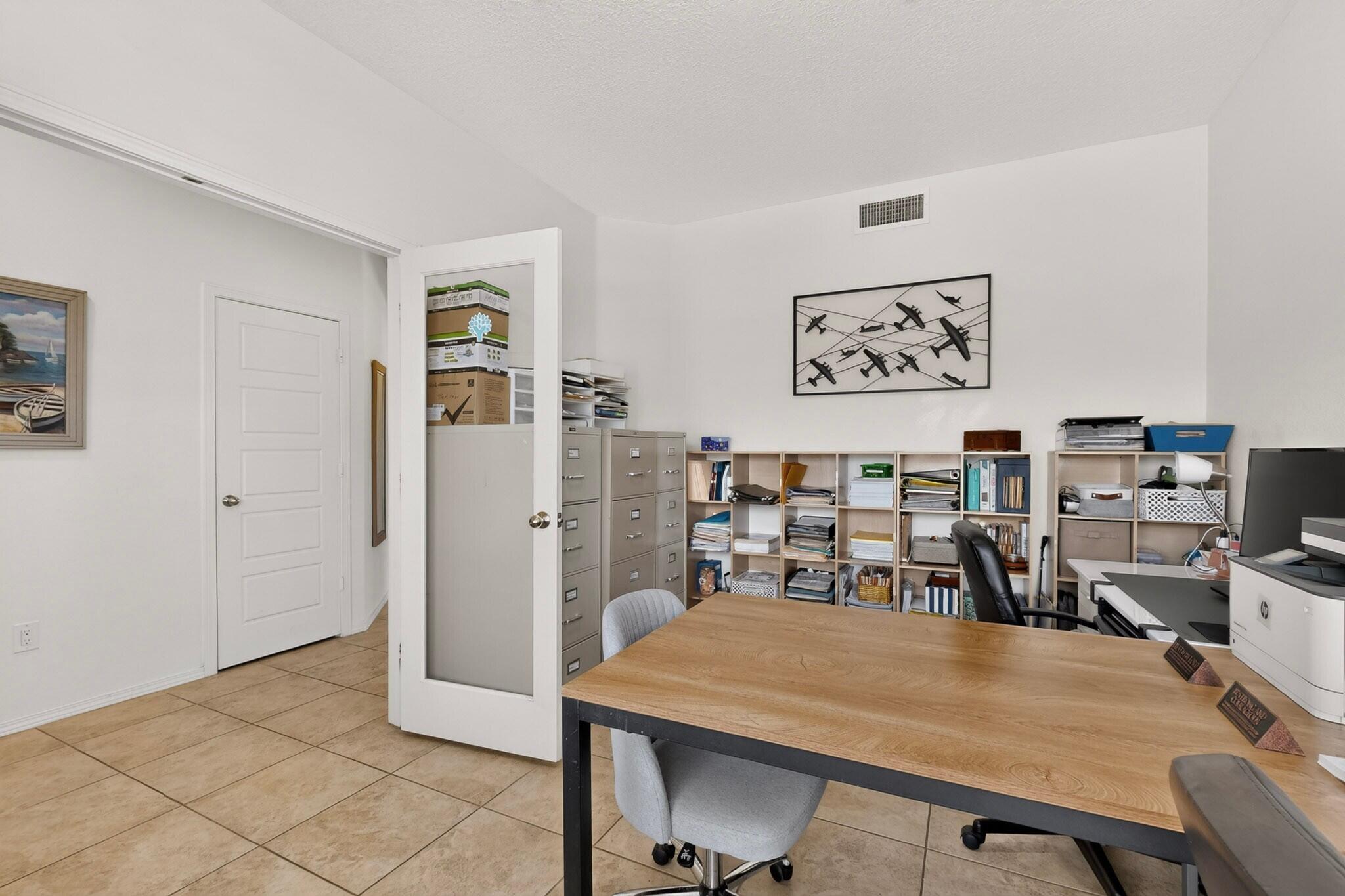 Photo 18 — 2417 Istle Road NE