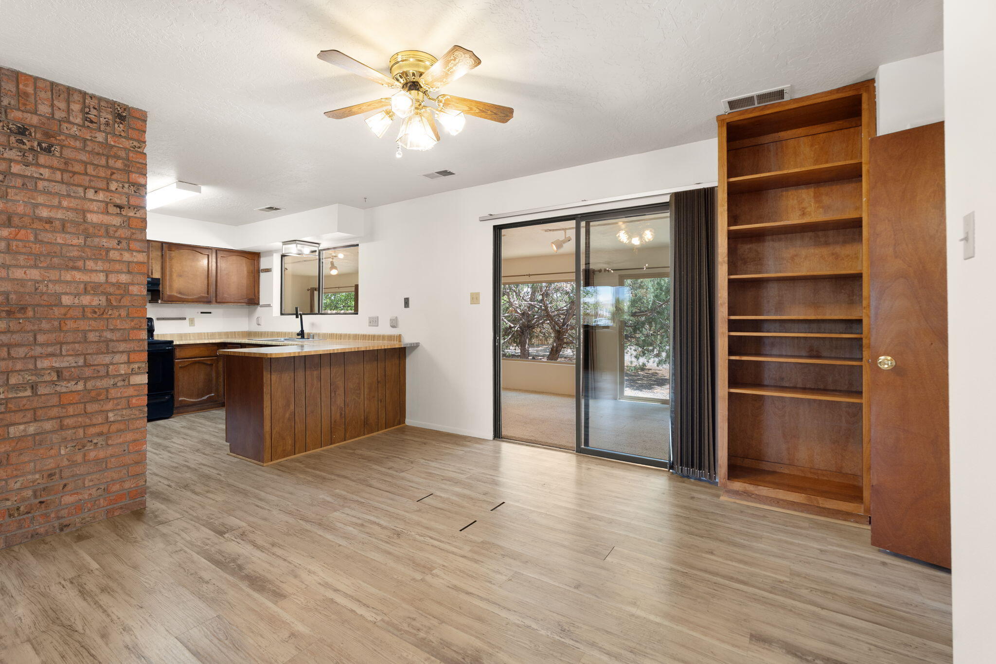 Photo 16 — 4700 N Sombrerete Road SE