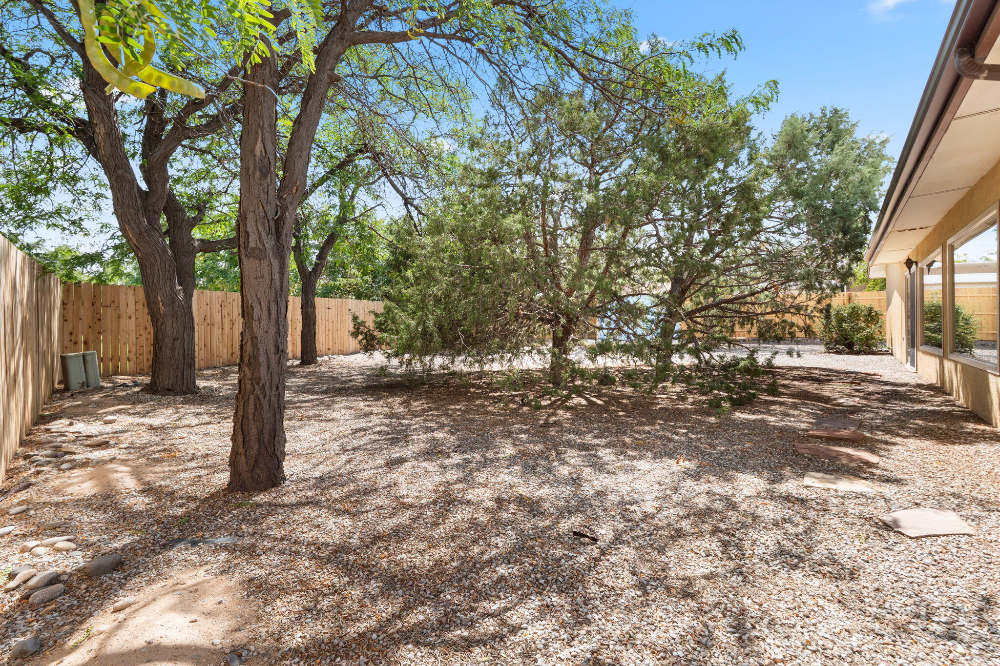 Photo 20 — 4700 N Sombrerete Road SE