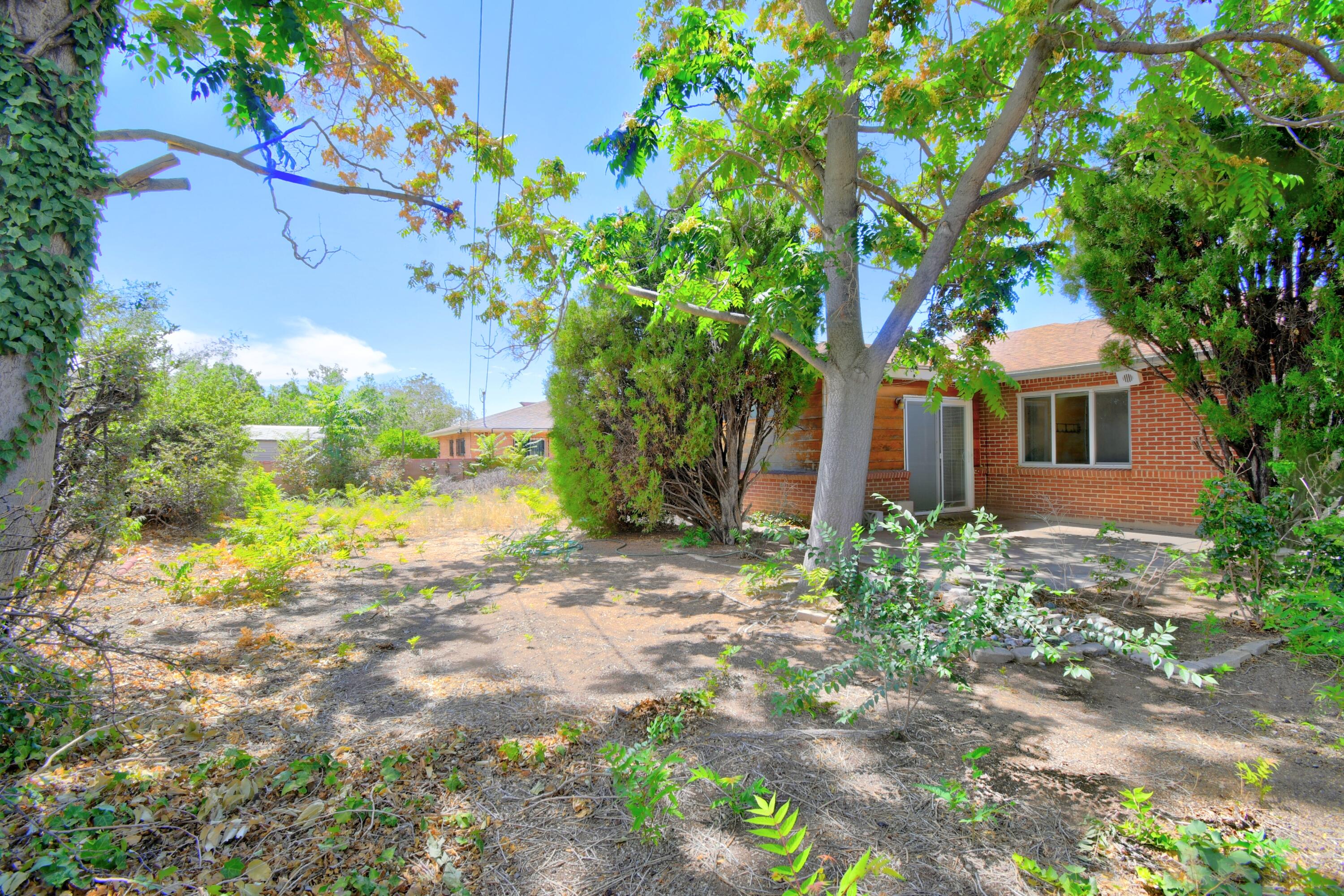 Photo 3 — 2608 General Chennault Street NE