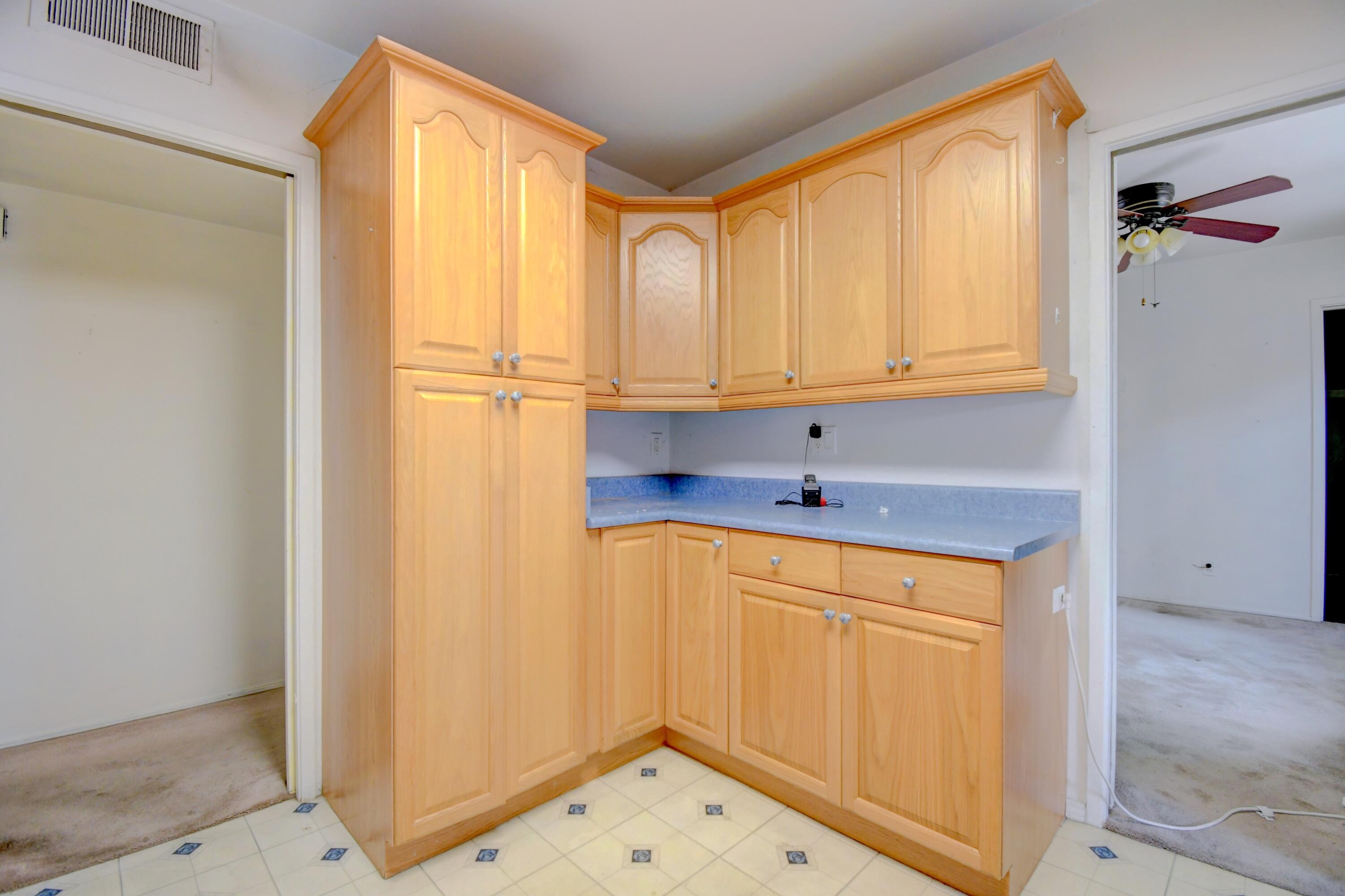 Photo 13 — 2608 General Chennault Street NE