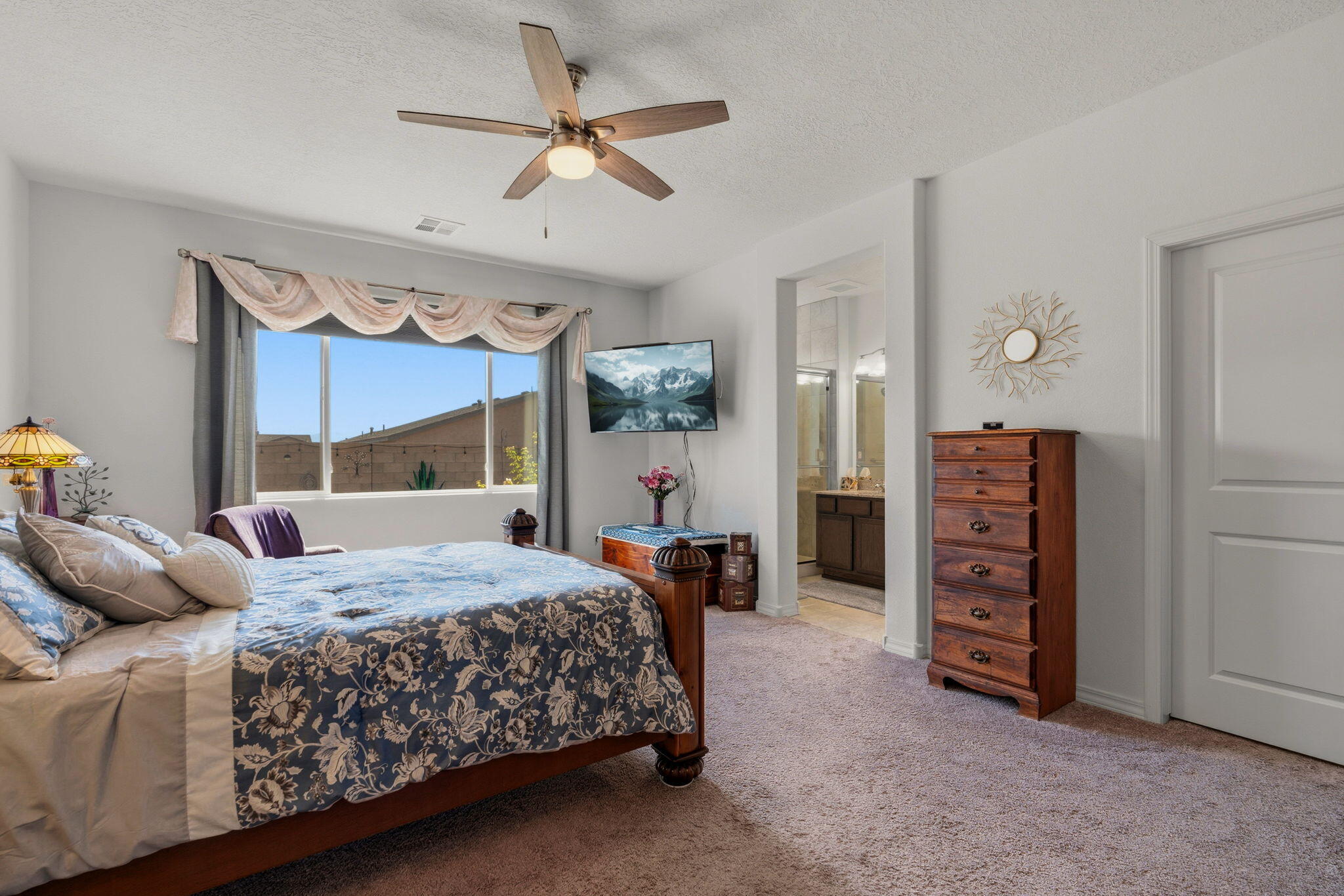 Photo 14 — 480 Pecos River Road SW