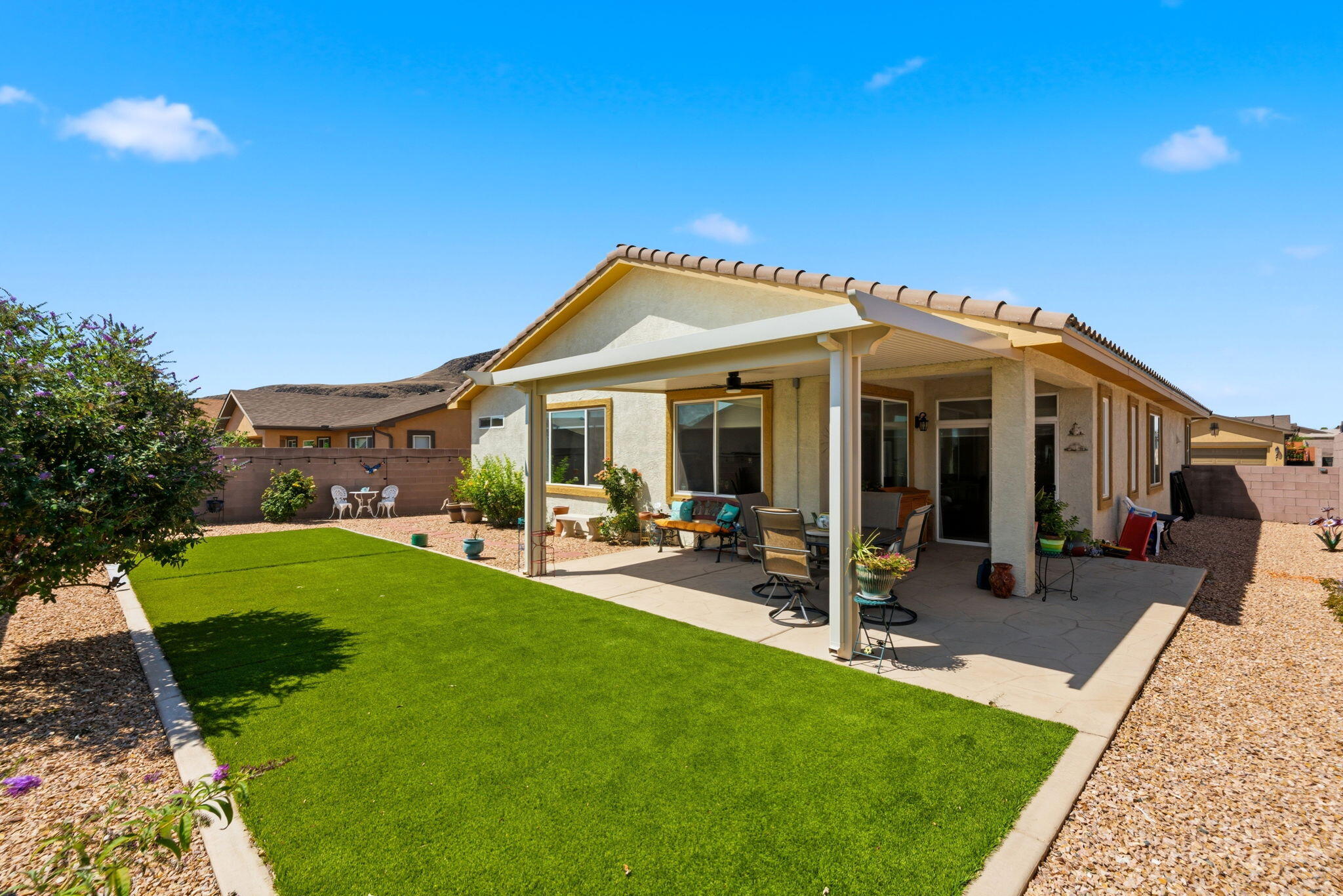 Photo 5 — 480 Pecos River Road SW