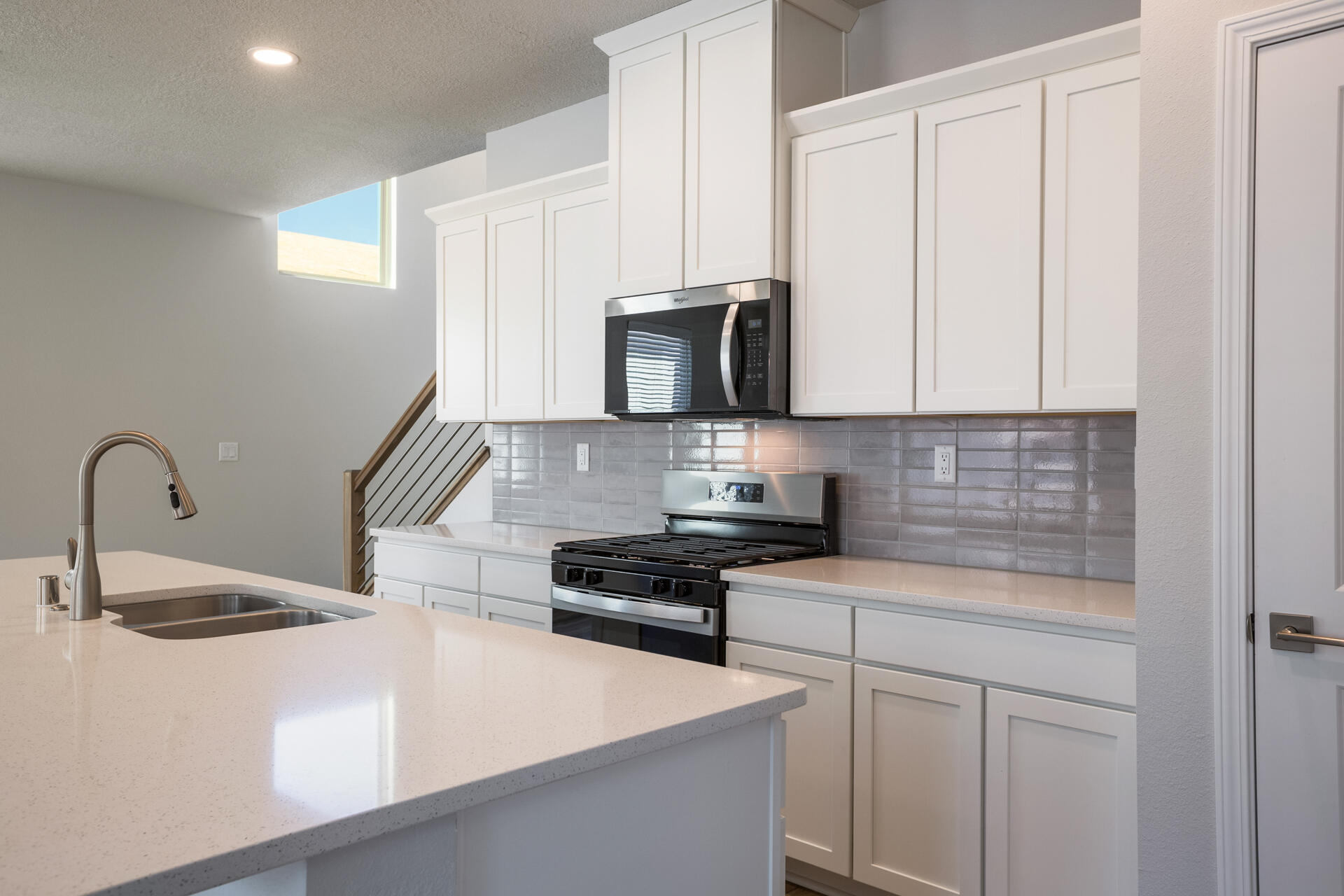 Photo 8 — 1517 Valle De Colores Street NW