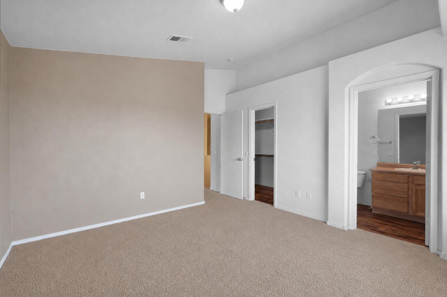 Photo 18 — 6501 San Antonio Drive NE 5103