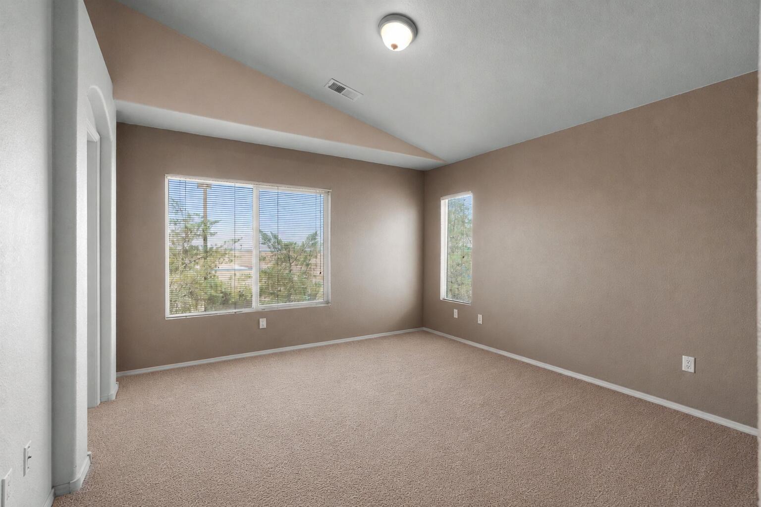 Photo 17 — 6501 San Antonio Drive NE 5103