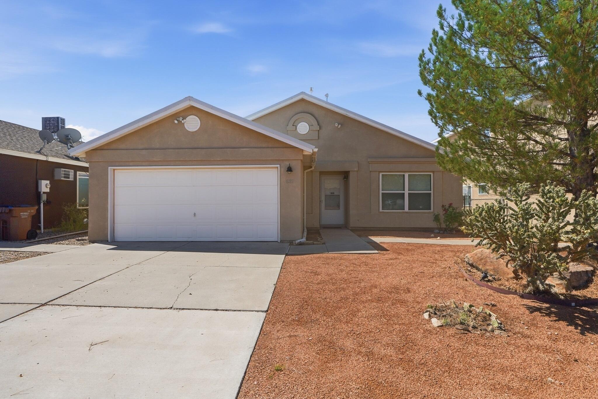 627 Camino Eric, Moriarty, NM 87035