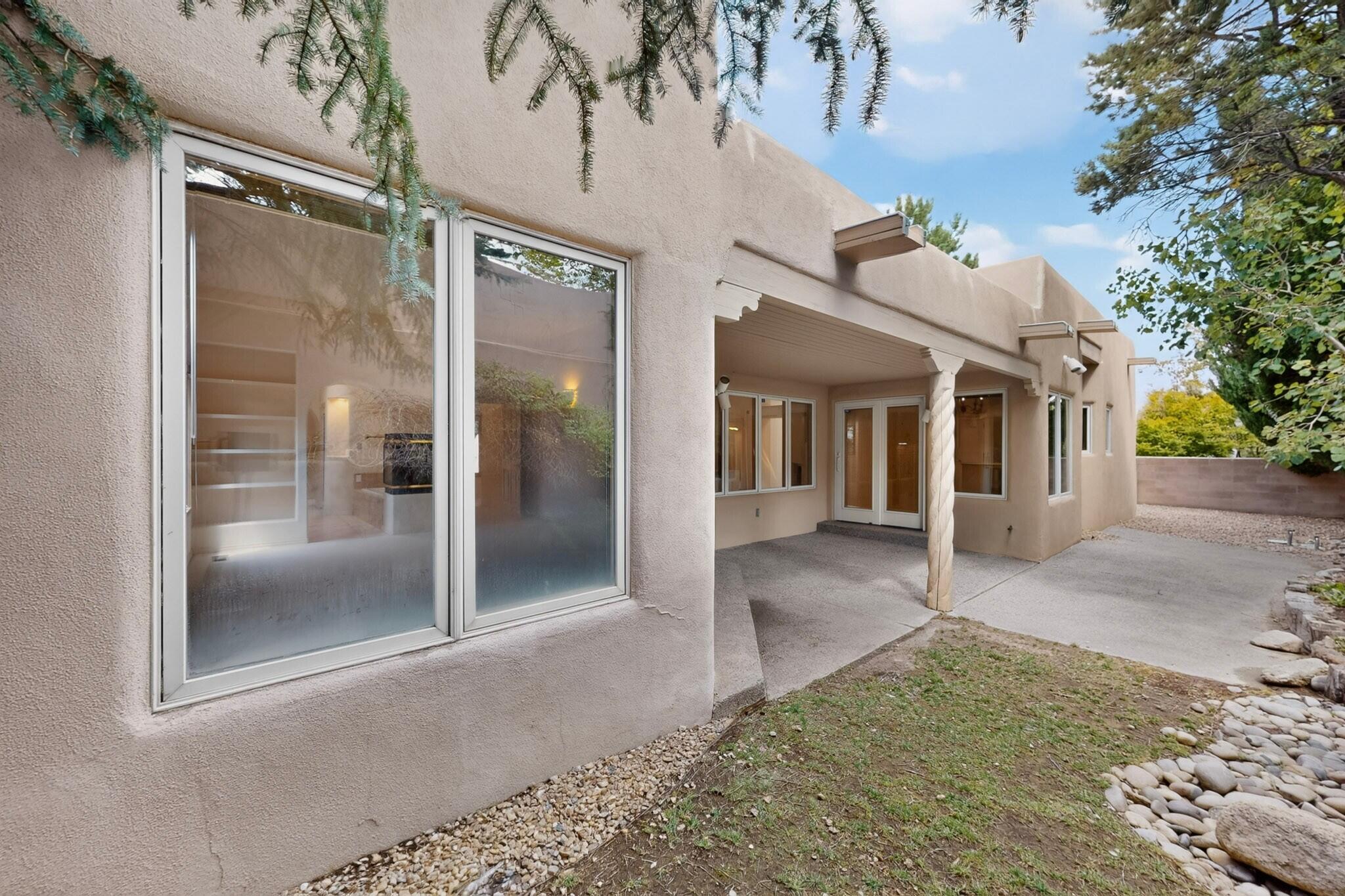 Photo 5 — 8242 Raintree Drive NE