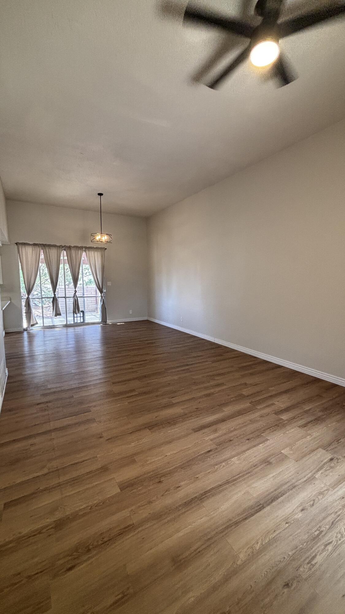 Photo 8 — 1355 Rio Rancho Boulevard SE APT B
