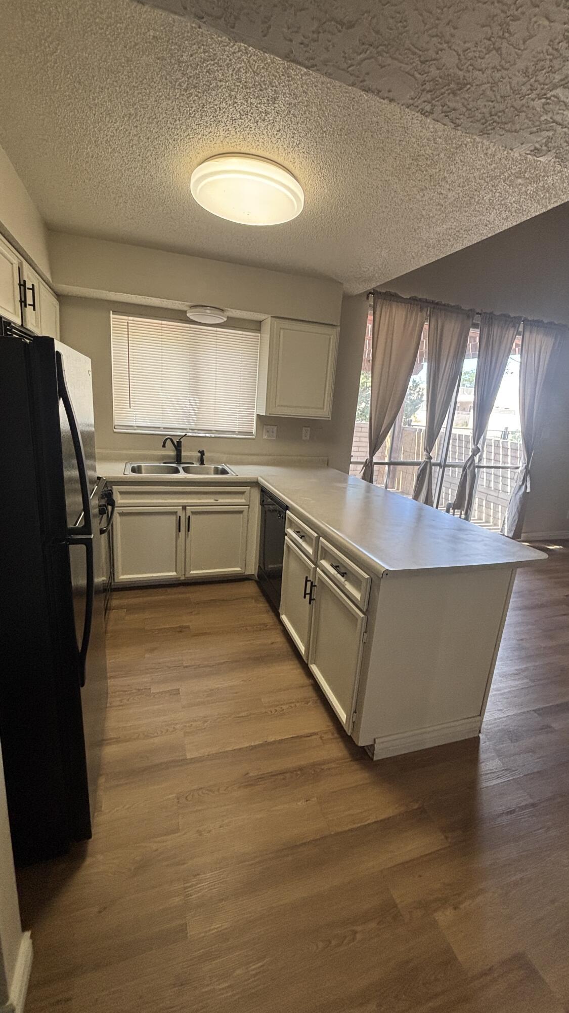 Photo 13 — 1355 Rio Rancho Boulevard SE APT B