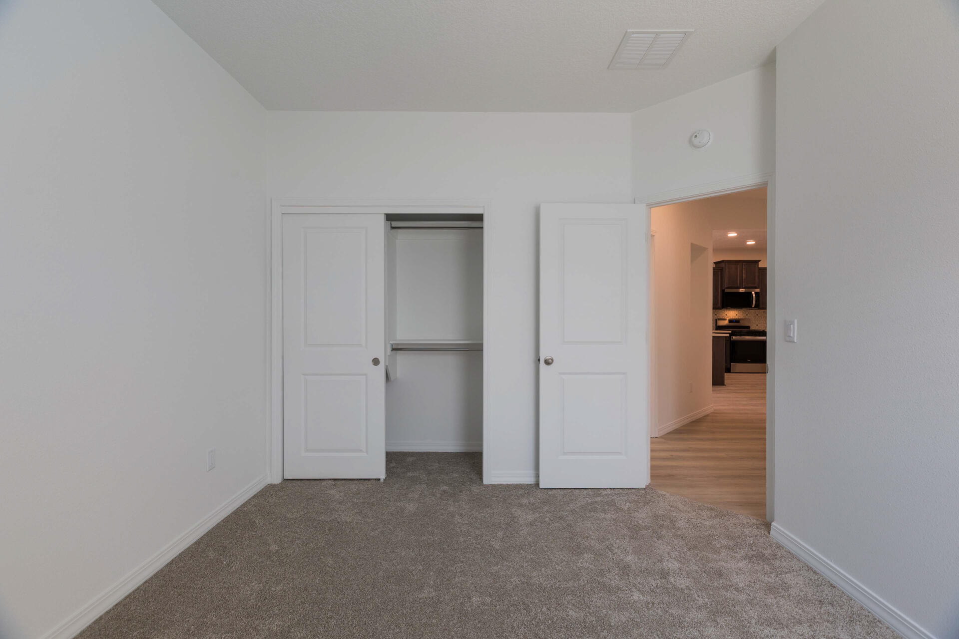 Photo 20 — 1565 Valle De Colores Street NW