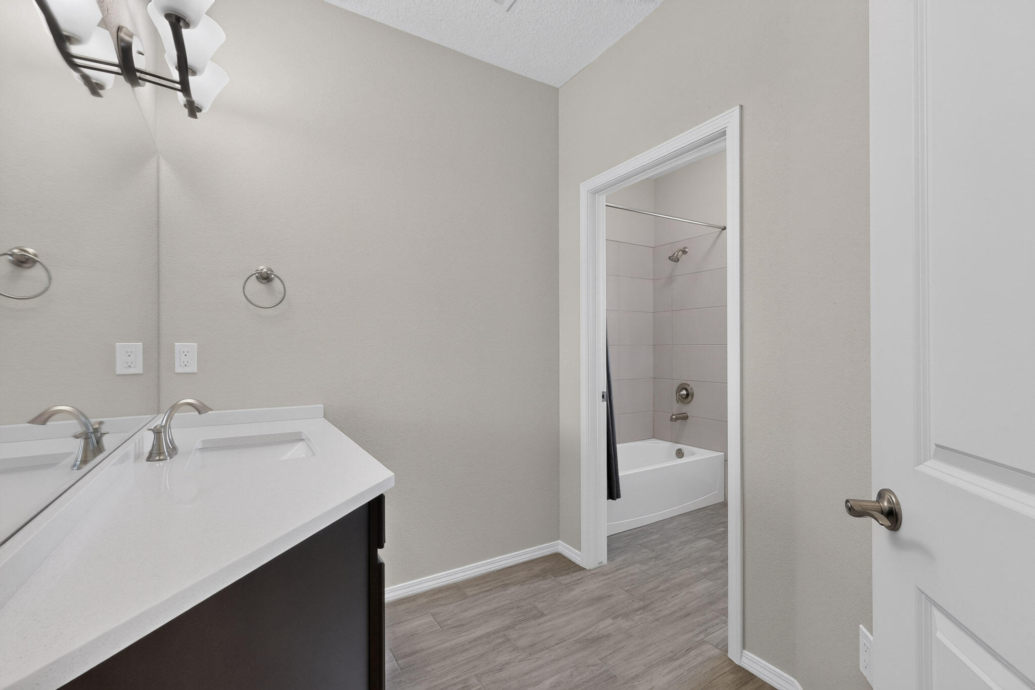 Photo 2 — 6020 Goldenseal Avenue NW