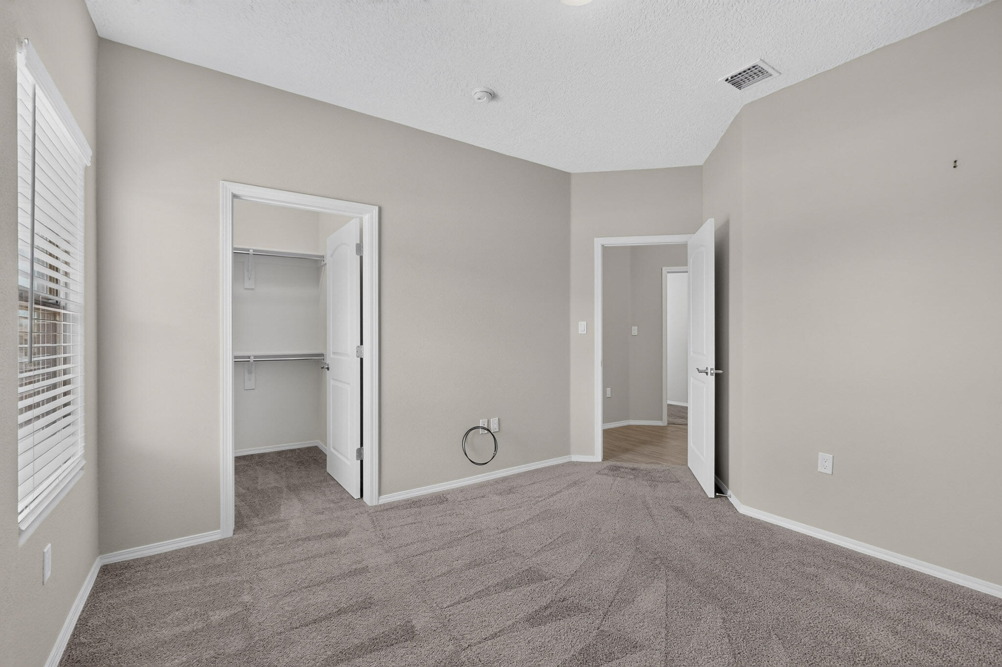 Photo 7 — 6020 Goldenseal Avenue NW