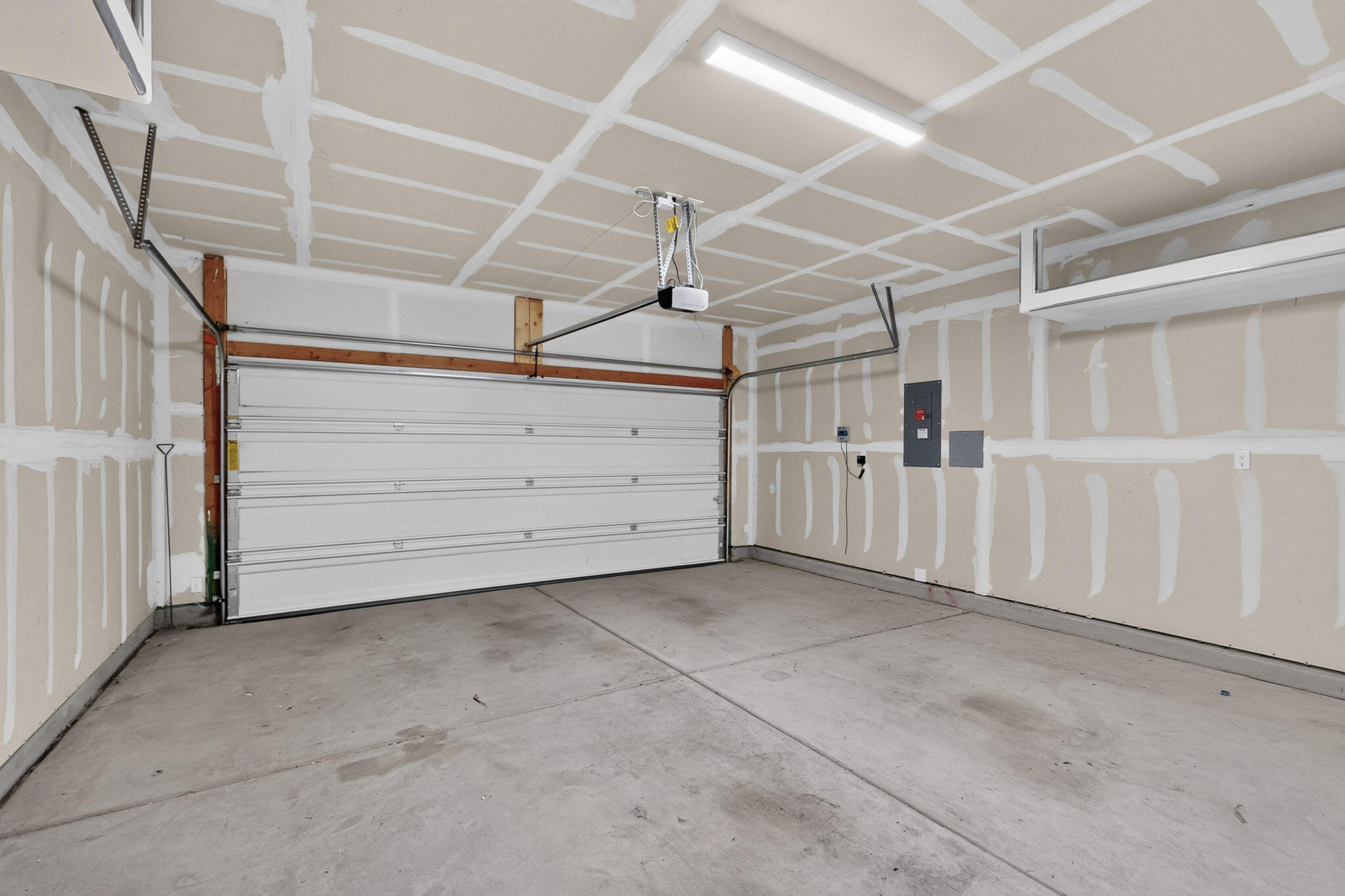 Photo 11 — 6020 Goldenseal Avenue NW