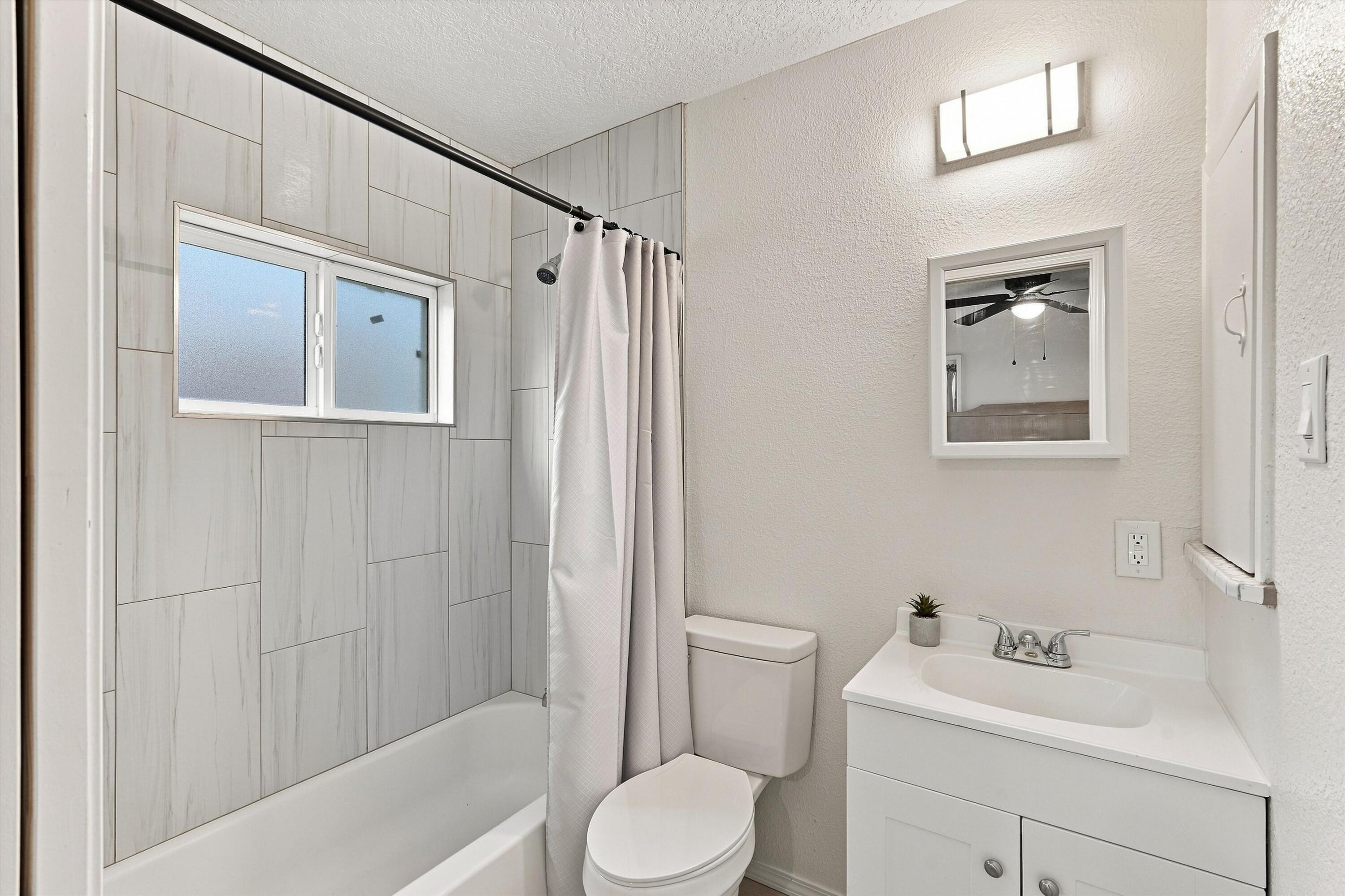 Photo 7 — 1224 Muriel Street NE