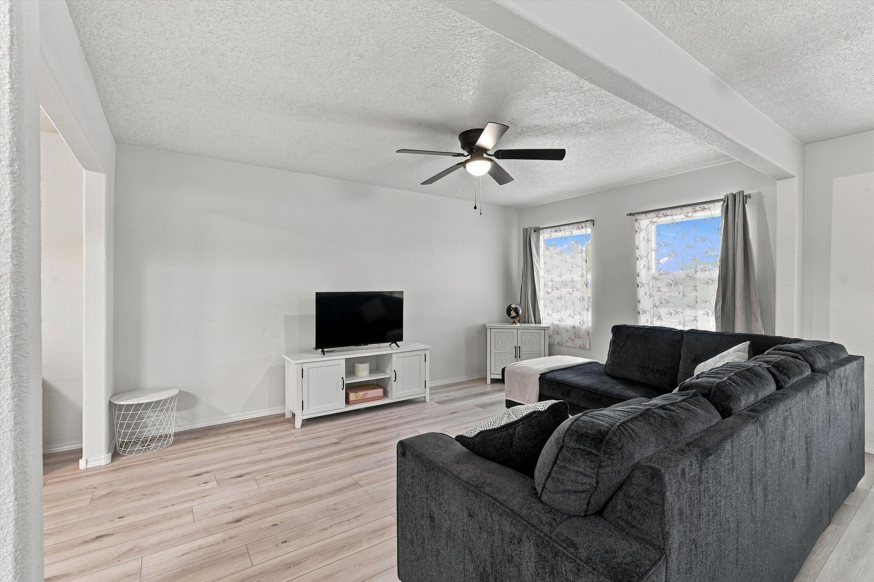 Photo 19 — 1224 Muriel Street NE