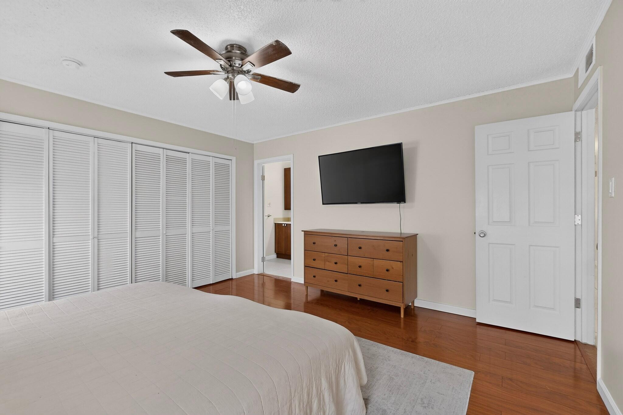 Photo 9 — 7109 Beck Drive NE