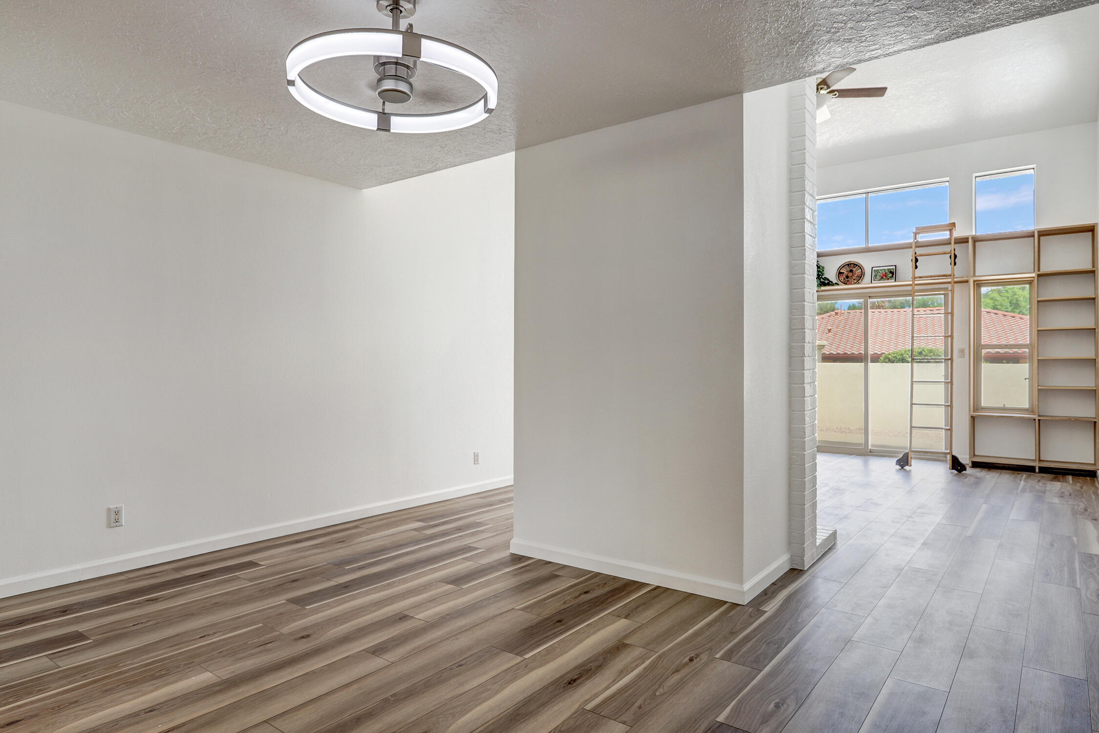 Photo 11 — 608 Meadow Green Court SE