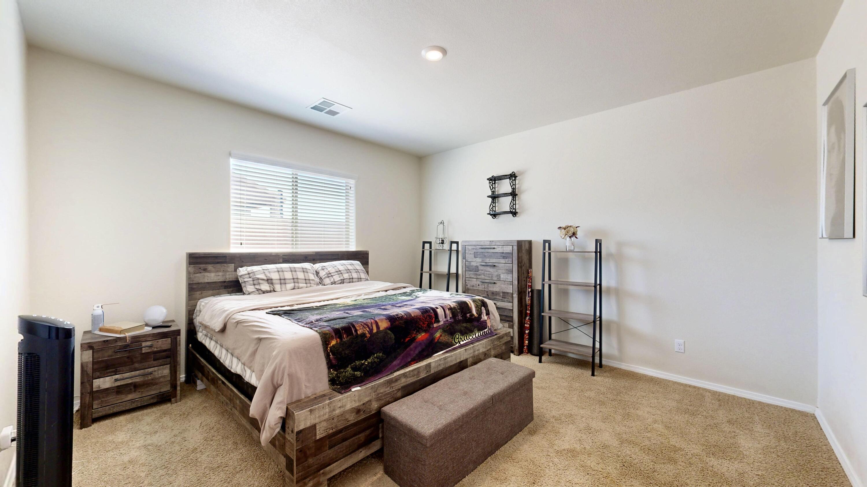 Photo 16 — 3603 Timberline Road NE