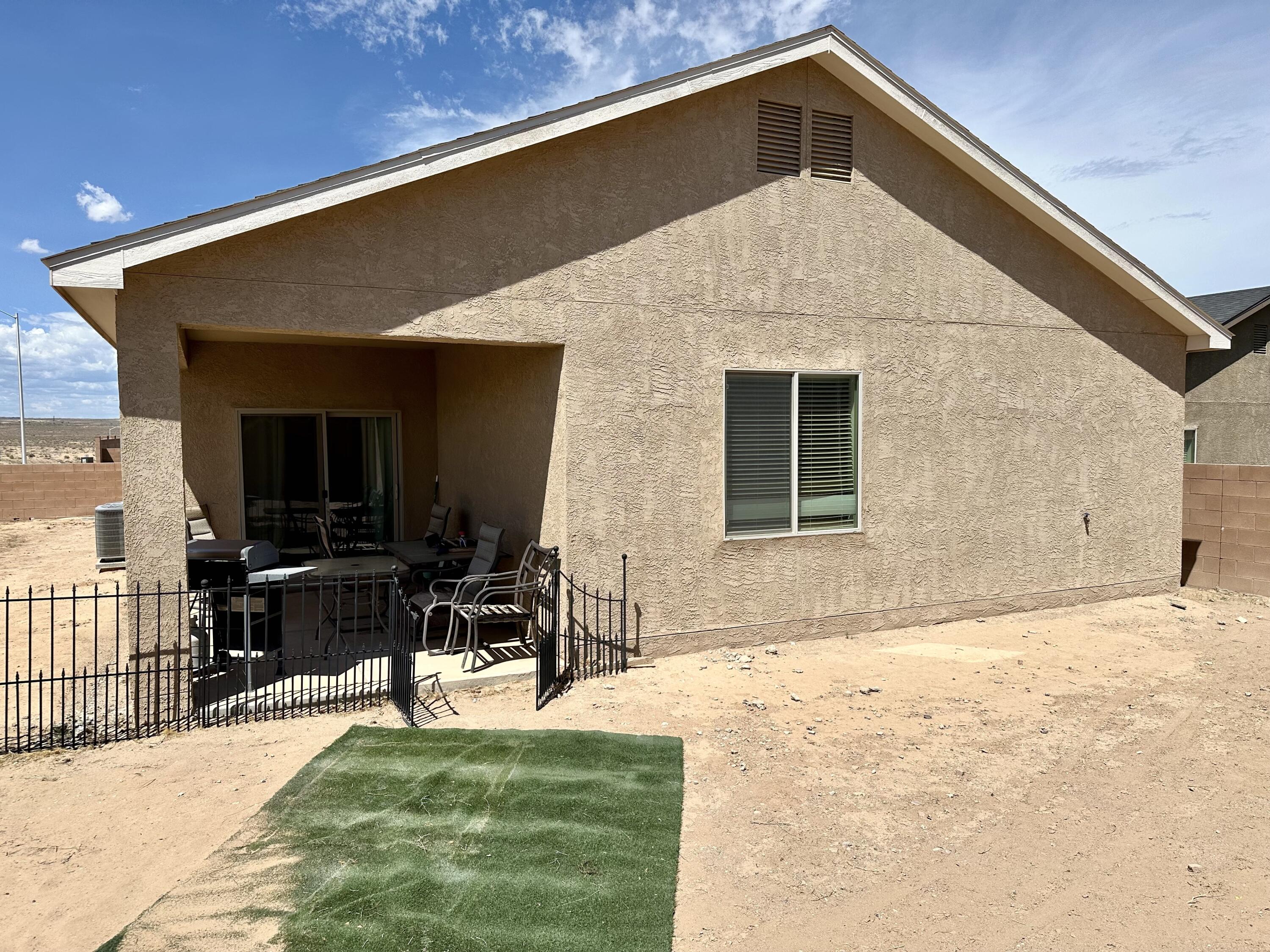 Photo 7 — 3603 Timberline Road NE