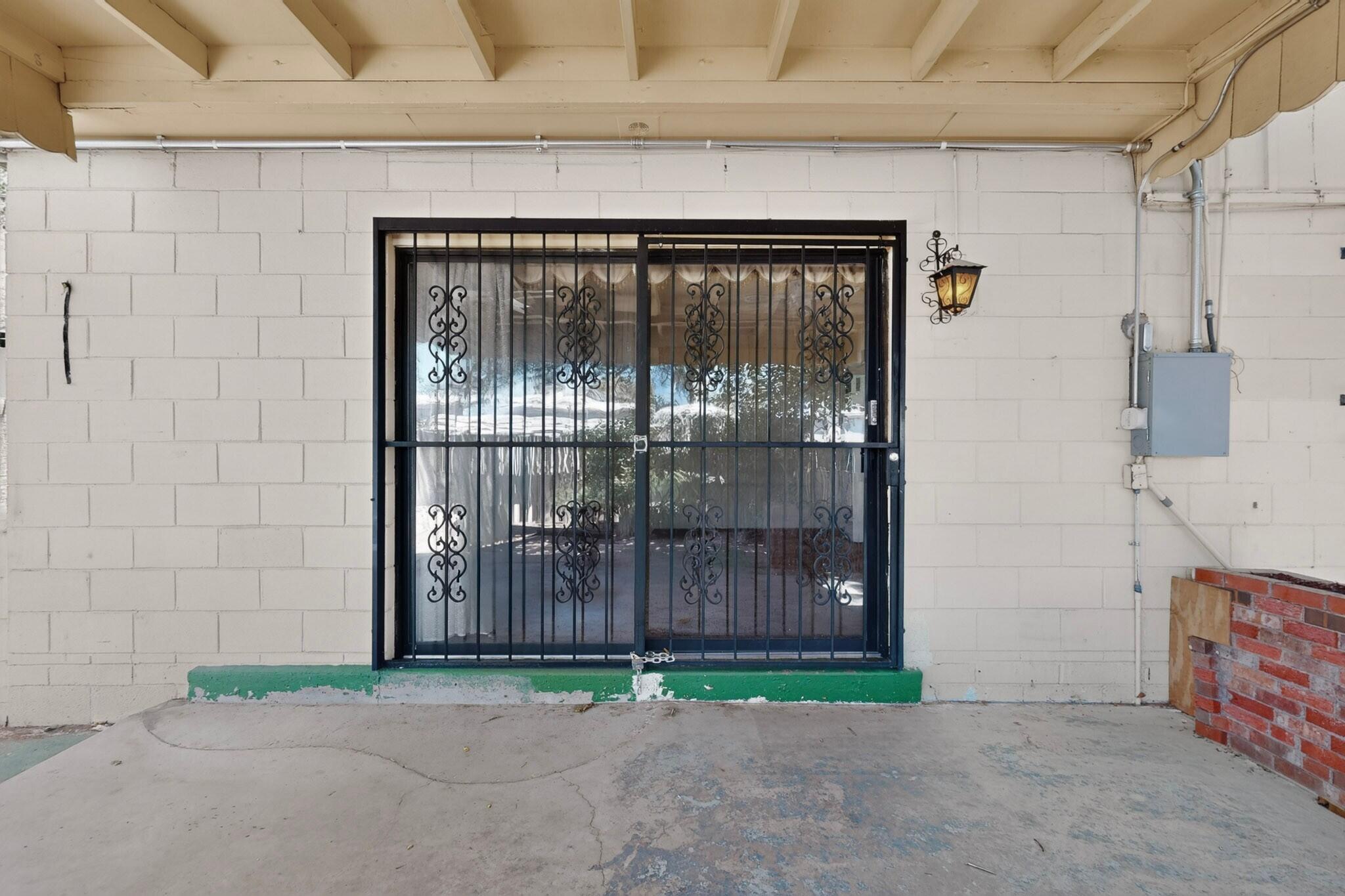 Photo 10 — 1501 Mary Ellen Street NE