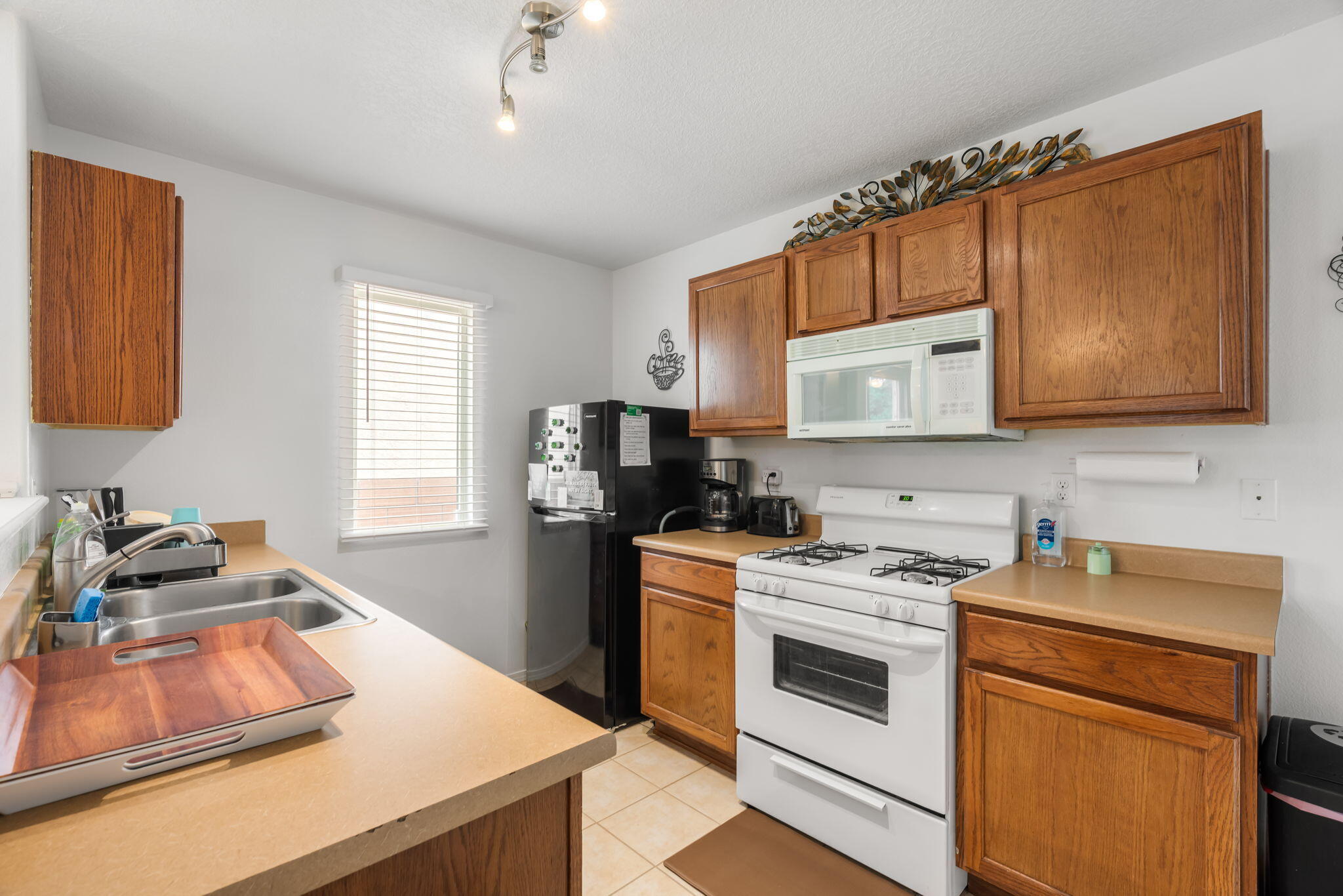 Photo 4 — 3808 Lonesome Ridge Street NE