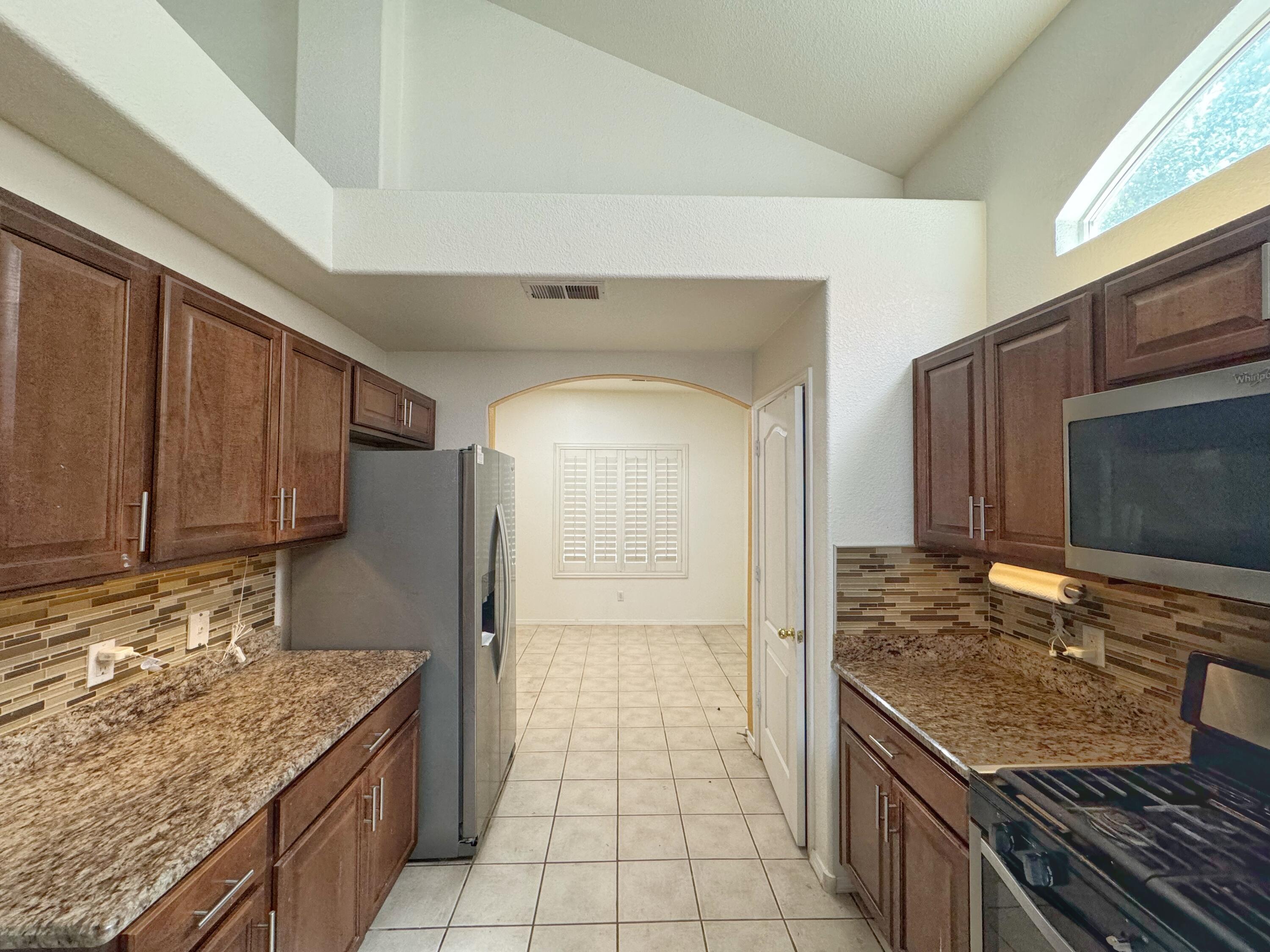 Photo 18 — 7424 Desert Eagle Road NE